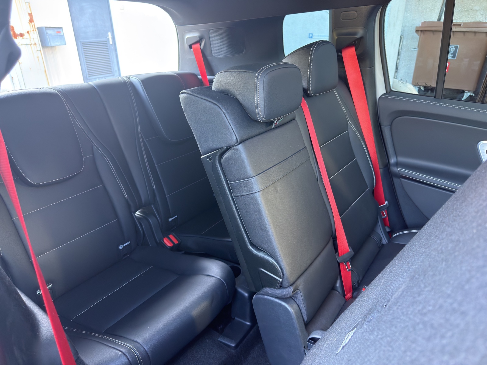 MERCEDES-BENZ GLB 220 4Matic 8G-Tronic-image-16