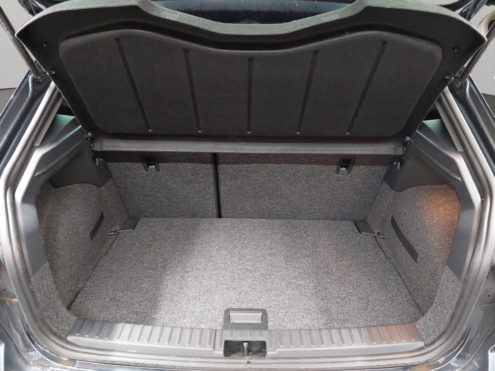 SEAT Ibiza 1.0 MPI Reference-image-10