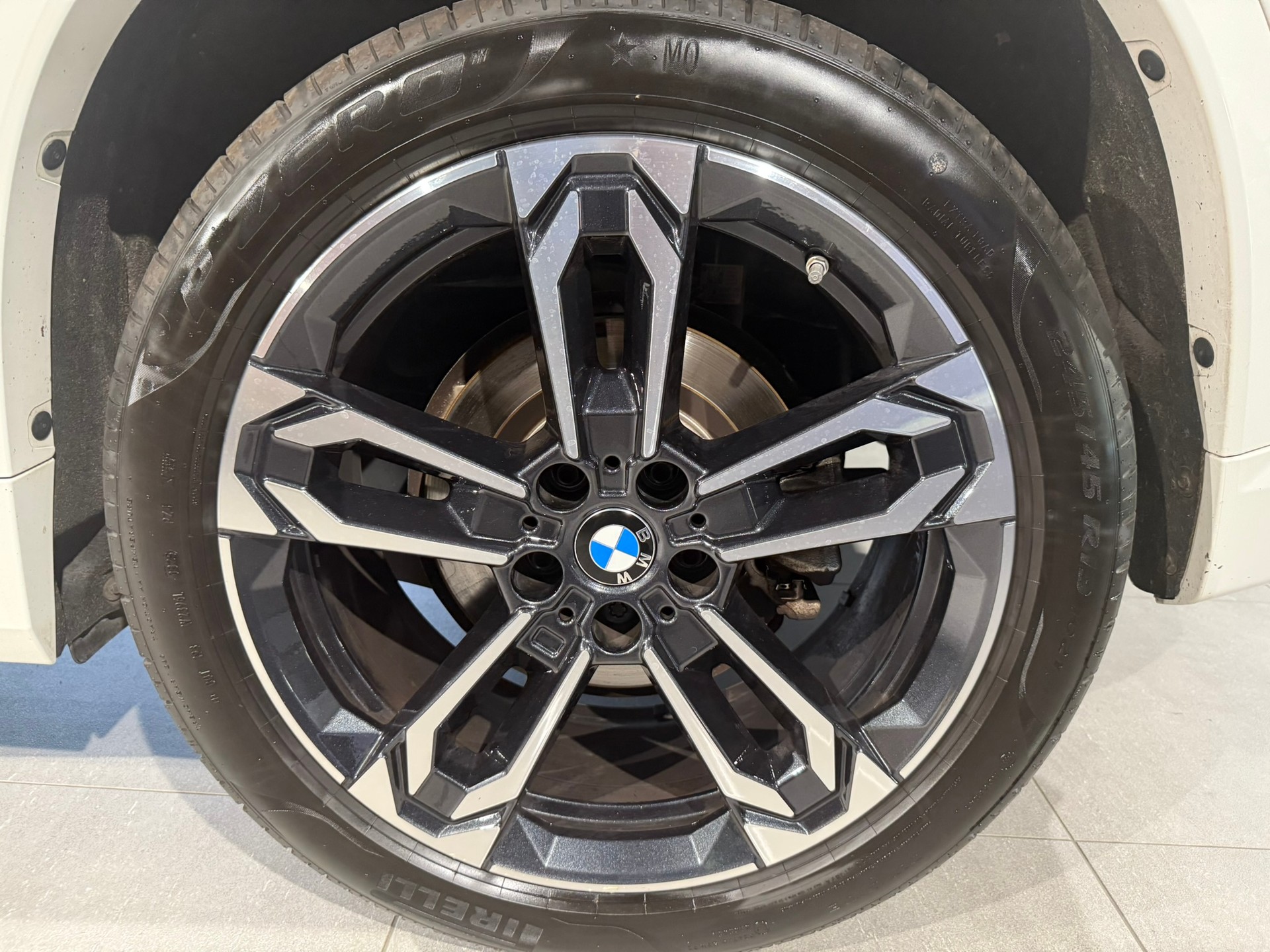BMW X1 xDrive 23d 48V M Sport-image-9