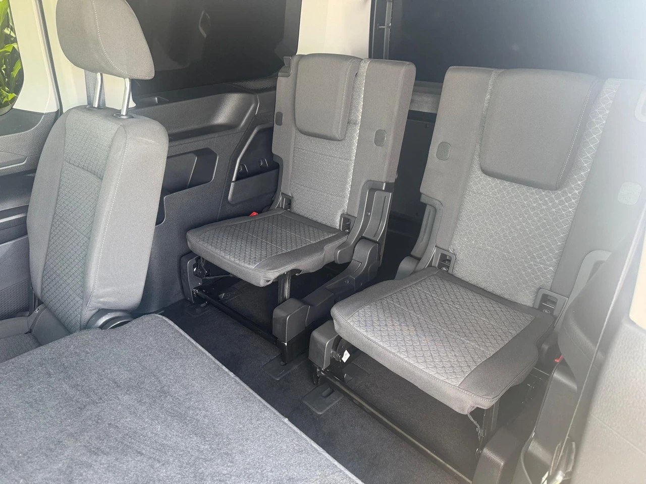 FORD Grand Tourneo Connect 2.0 EcoBlue Titanium Automat 4x4 mit Anhängerkupplung und 7 Sitzen-image-6
