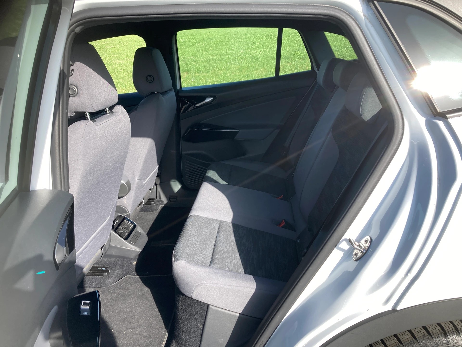 VW ID.4 Pure Performance mit Anhängerkupplung-image-7