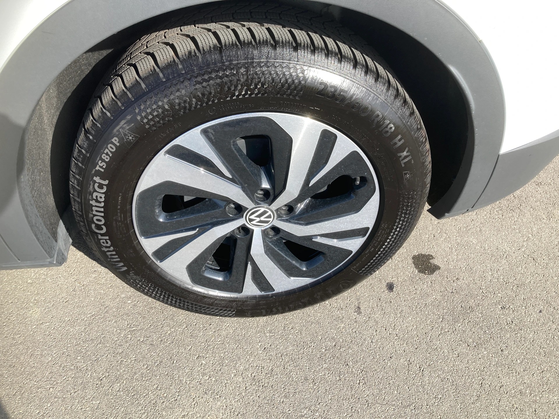 VW ID.4 Pure Performance mit Anhängerkupplung-image-6