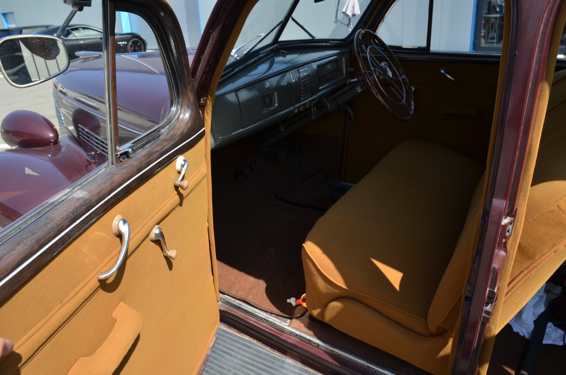 CHEVROLET Master Deluxe Sedan-image-21