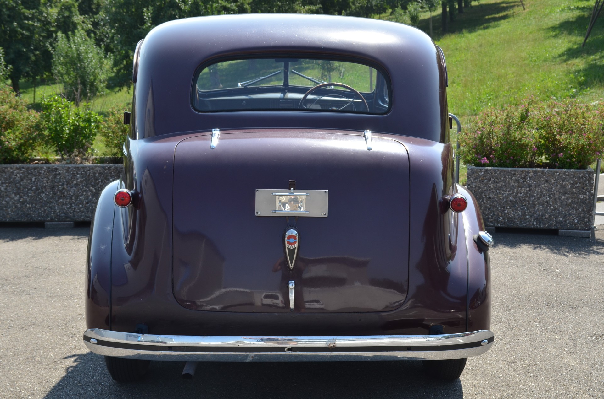 CHEVROLET Master Deluxe Sedan-image-4