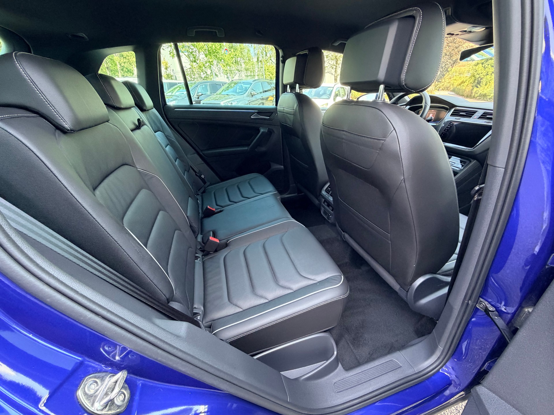 VW Tiguan 2.0TSI R-Line 4Motion DSG-image-13