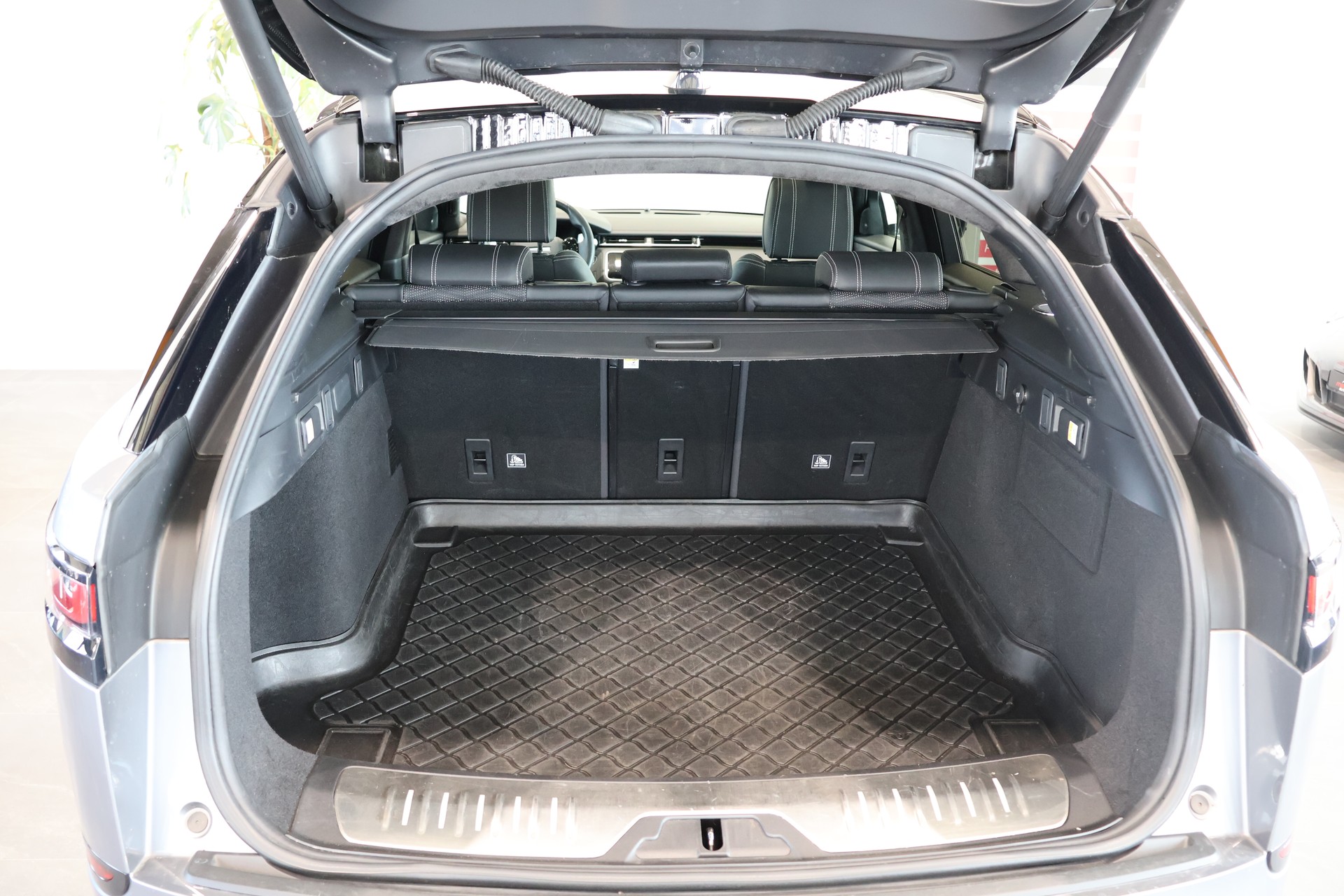 LAND ROVER Range Rover Velar SV Autobiography Dyn. Edition A.-image-15