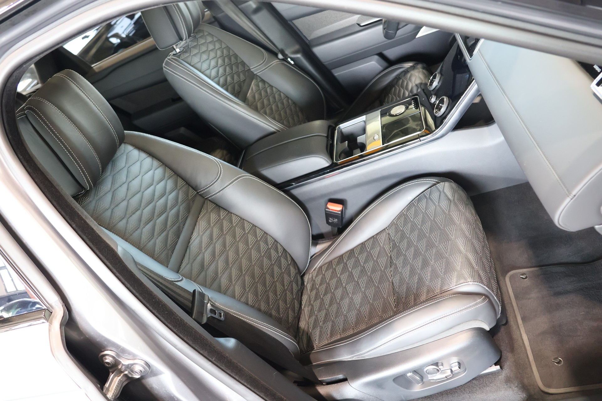 LAND ROVER Range Rover Velar SV Autobiography Dyn. Edition A.-image-13