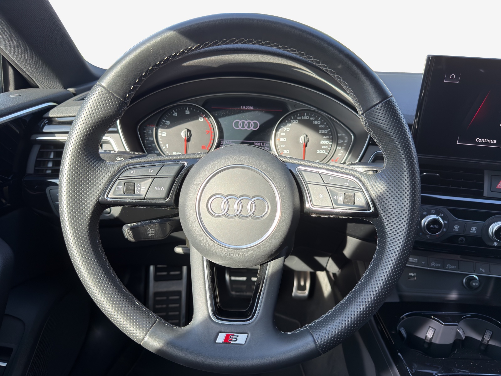 AUDI A5 Sportback 40 TFSI S-Line S-tronic quattro-image-9