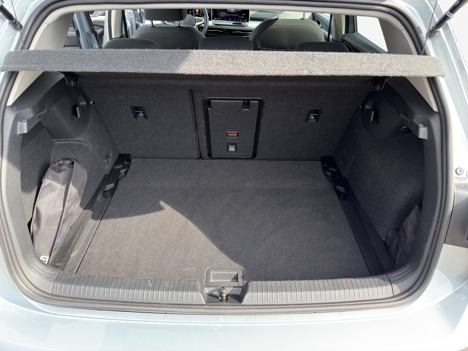 VW Golf 1.5 e TSI mHEV Life DSG-image-12
