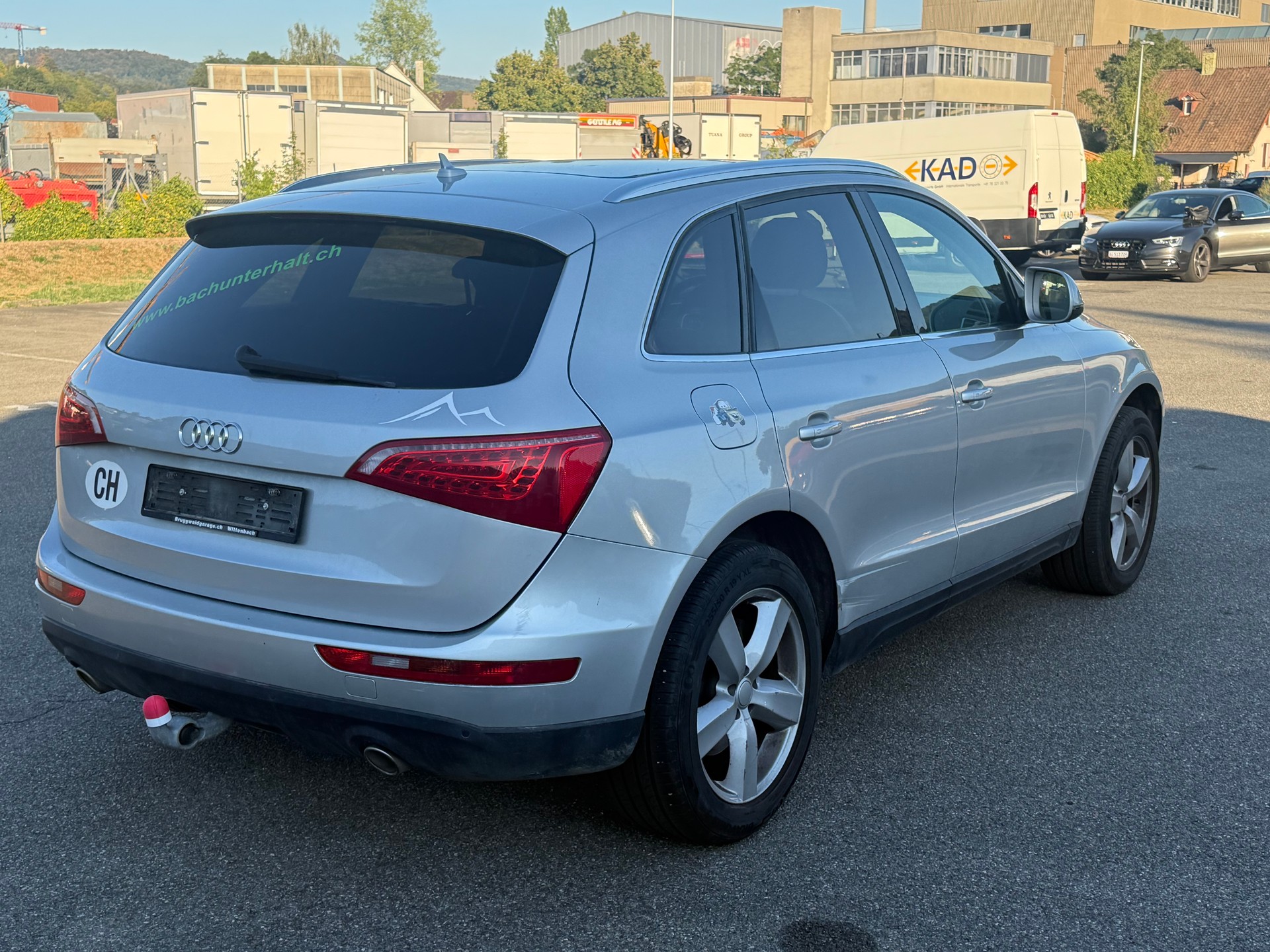 AUDI Q5 3.0 TDI quattro S-tronic-image-2