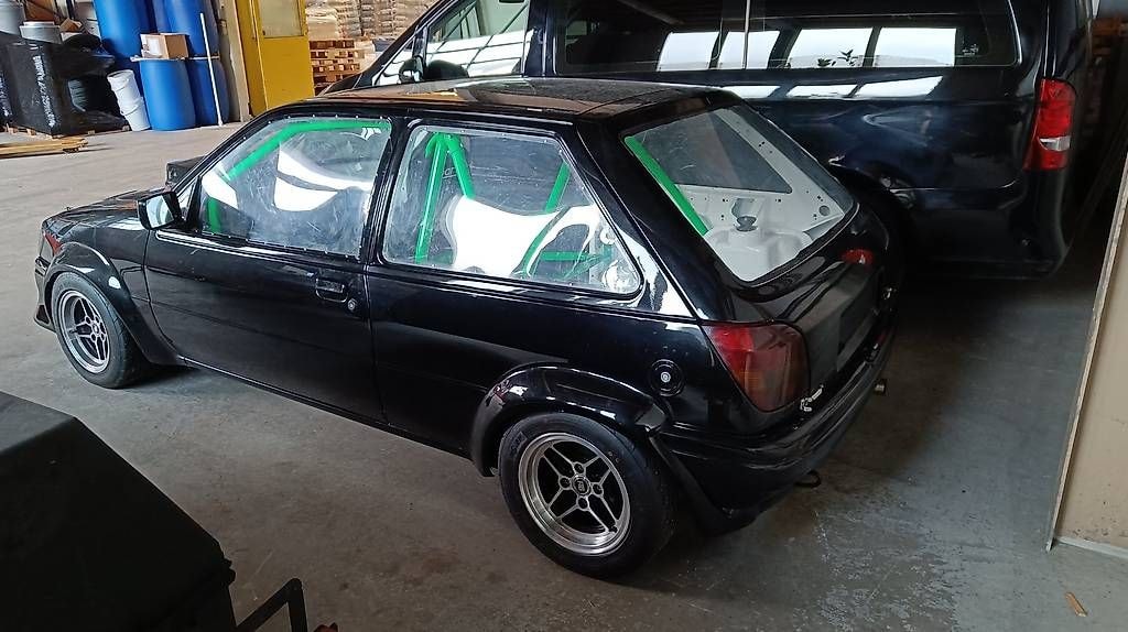 FORD Fiesta 1.4 S-image-9