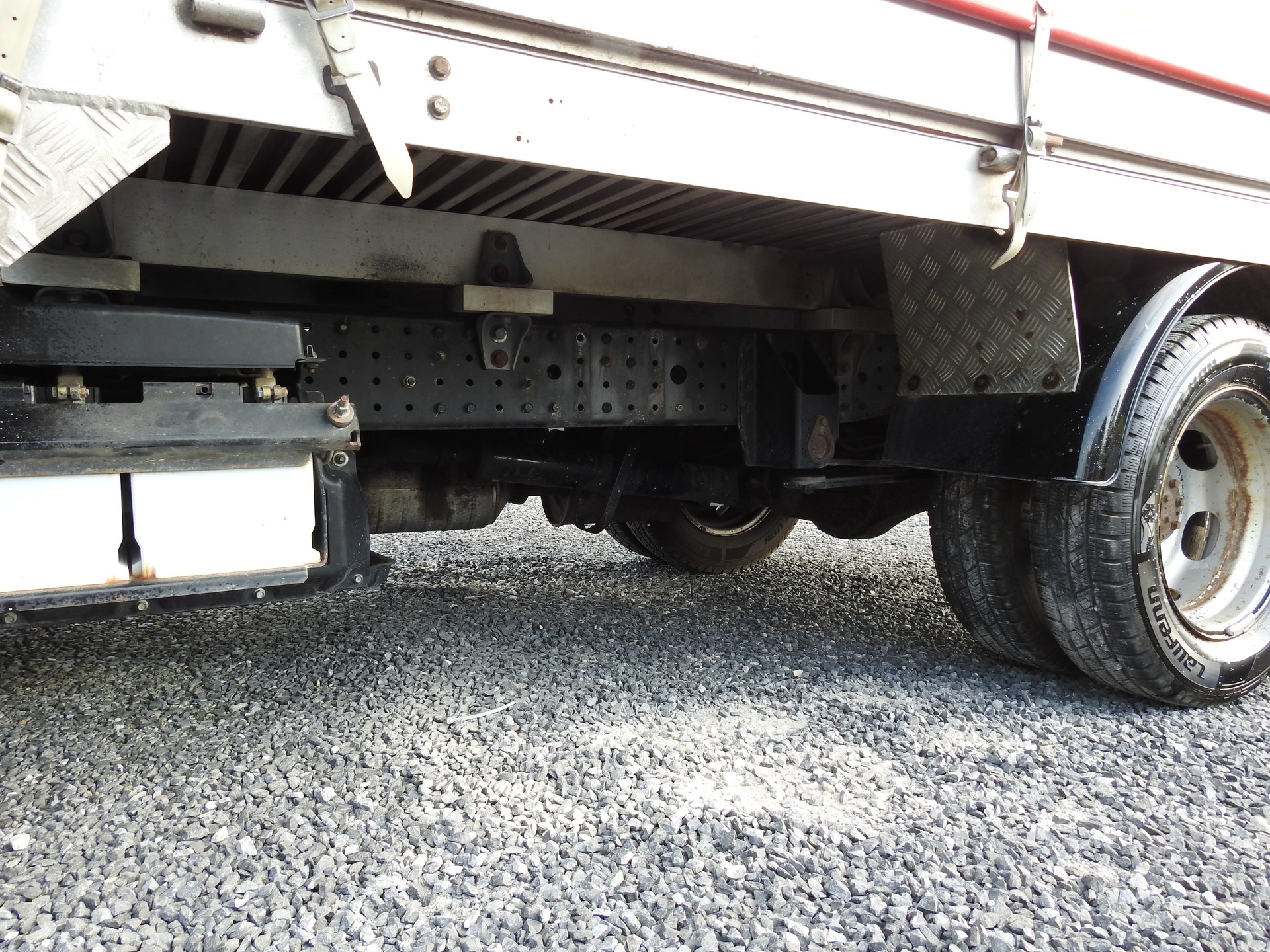 MITSUBISHI FUSO Canter-image-19