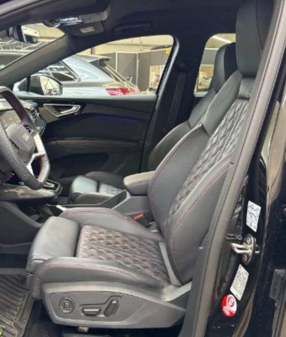 AUDI Q4 e-tron 45 Attraction quattro S-Line Modell 2025 mit 5 Jahren Garantie.-image-6