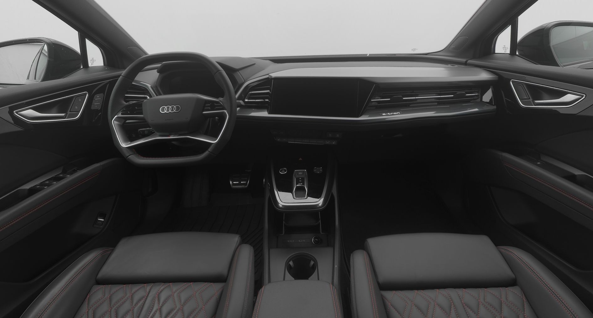 AUDI Q4 e-tron 45 Attraction quattro S-Line Modell 2025 mit 5 Jahren Garantie.-image-8