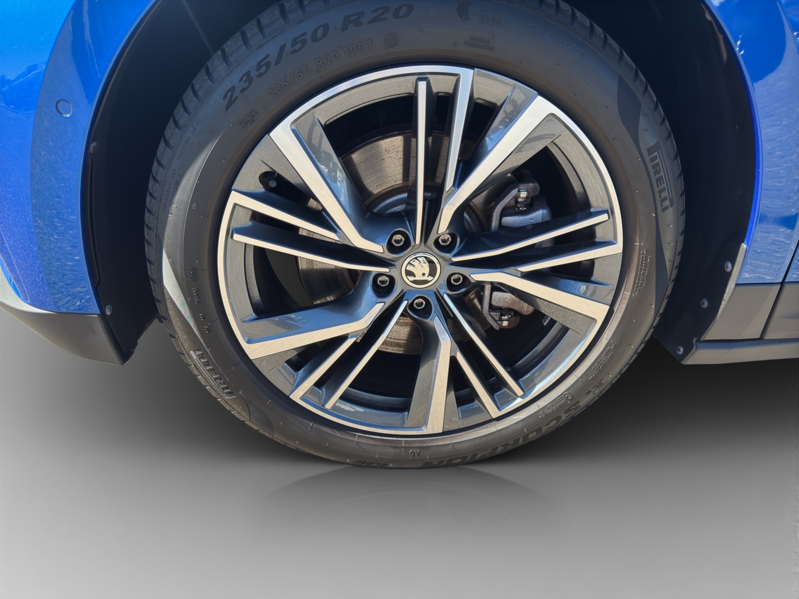 SKODA Enyaq iV 80x-image-15