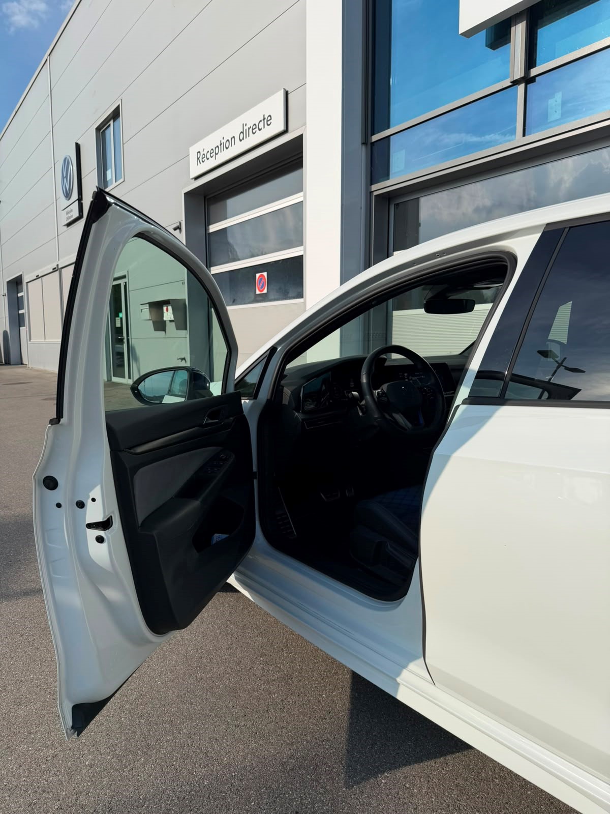 VW Golf 2.0 TSI R DSG 4Motion R 20 Years-image-12