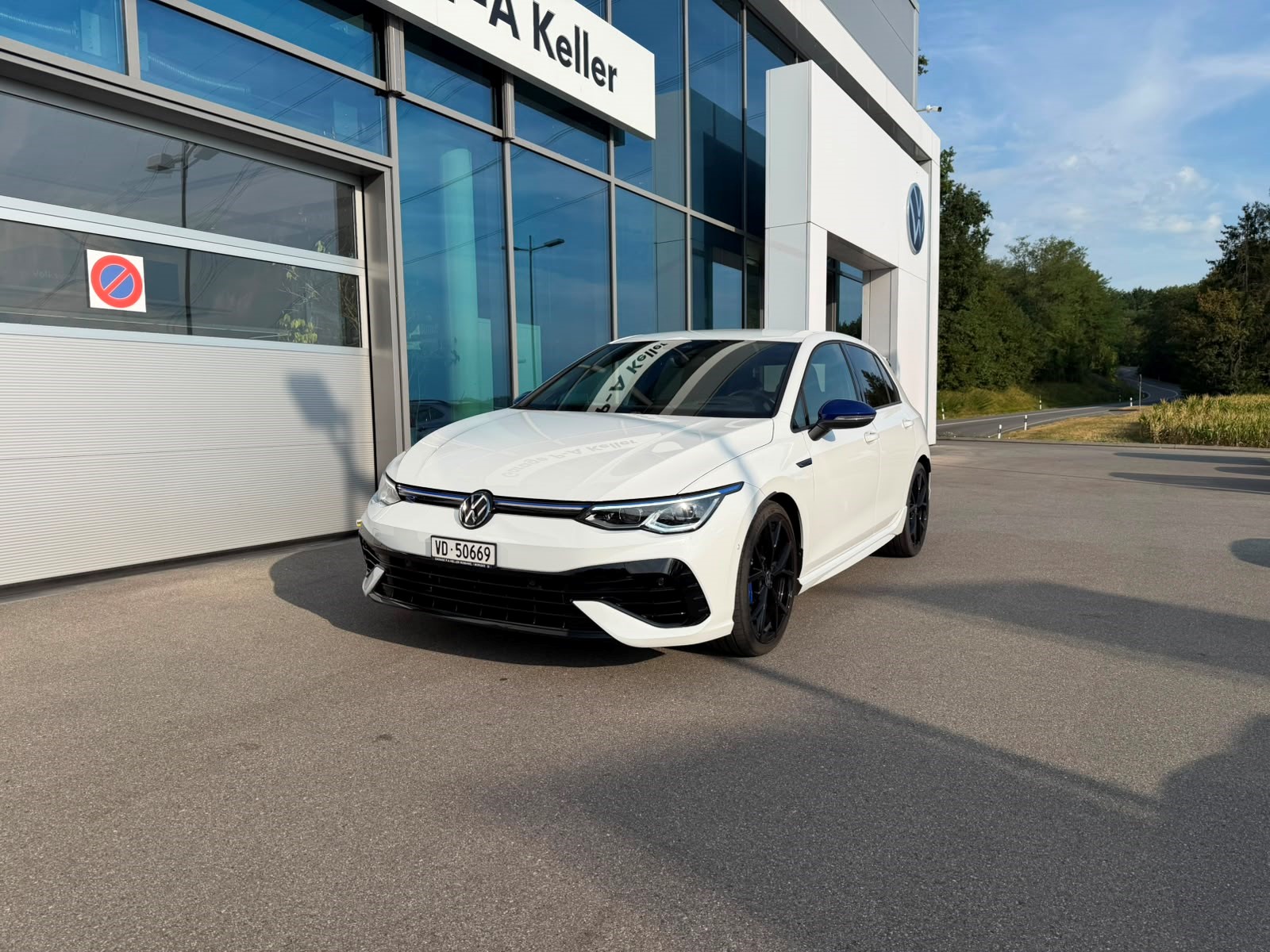 VW Golf 2.0 TSI R DSG 4Motion R 20 Years-image-4