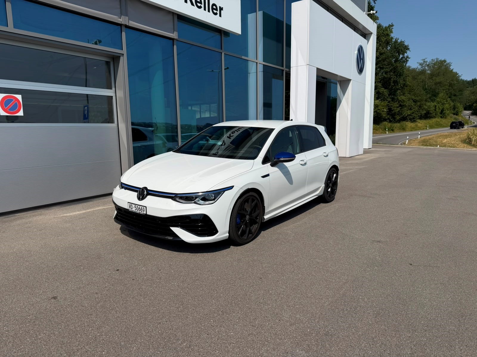 VW Golf 2.0 TSI R DSG 4Motion R 20 Years-image-1