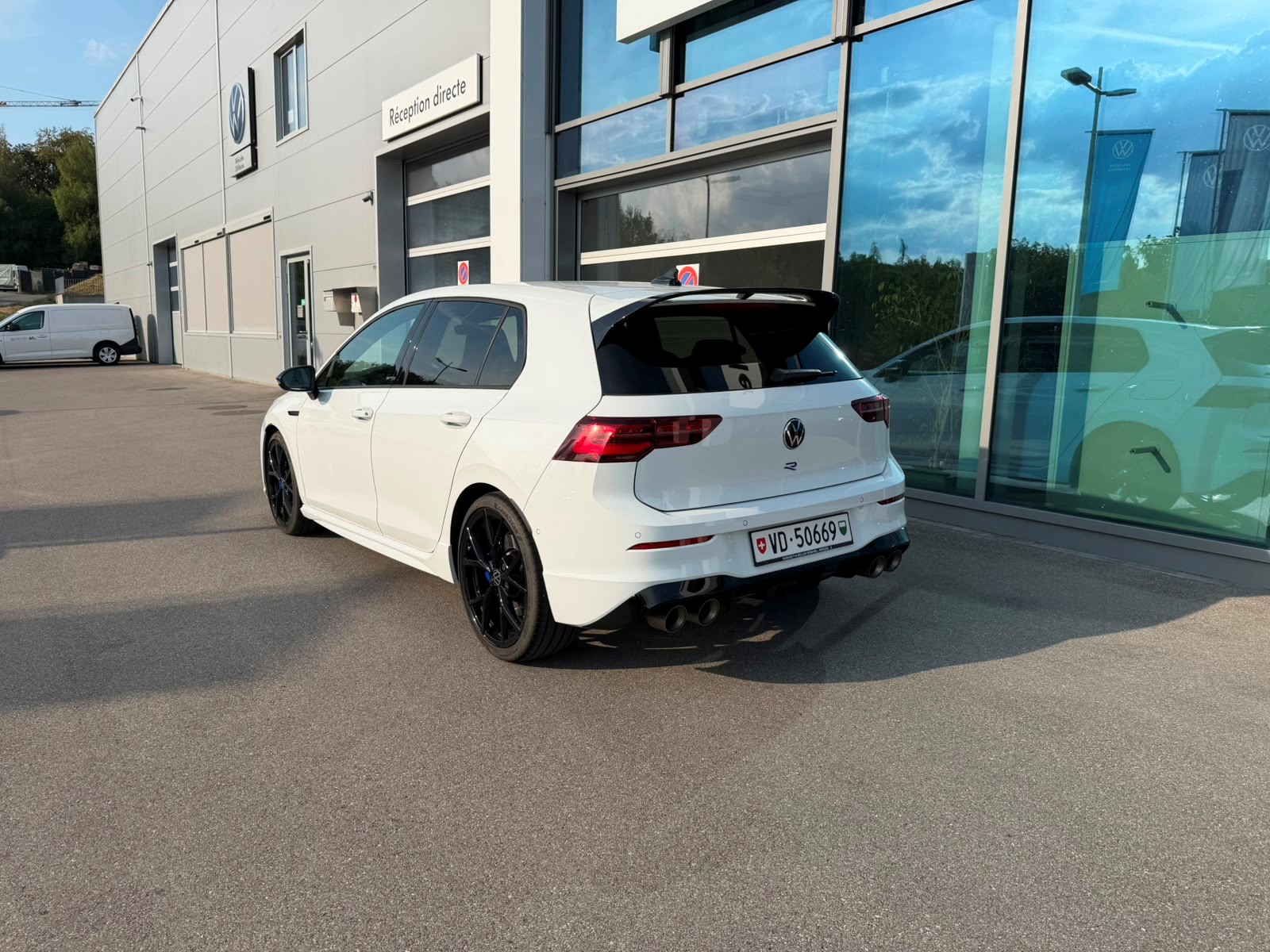 VW Golf 2.0 TSI R DSG 4Motion R 20 Years-image-5