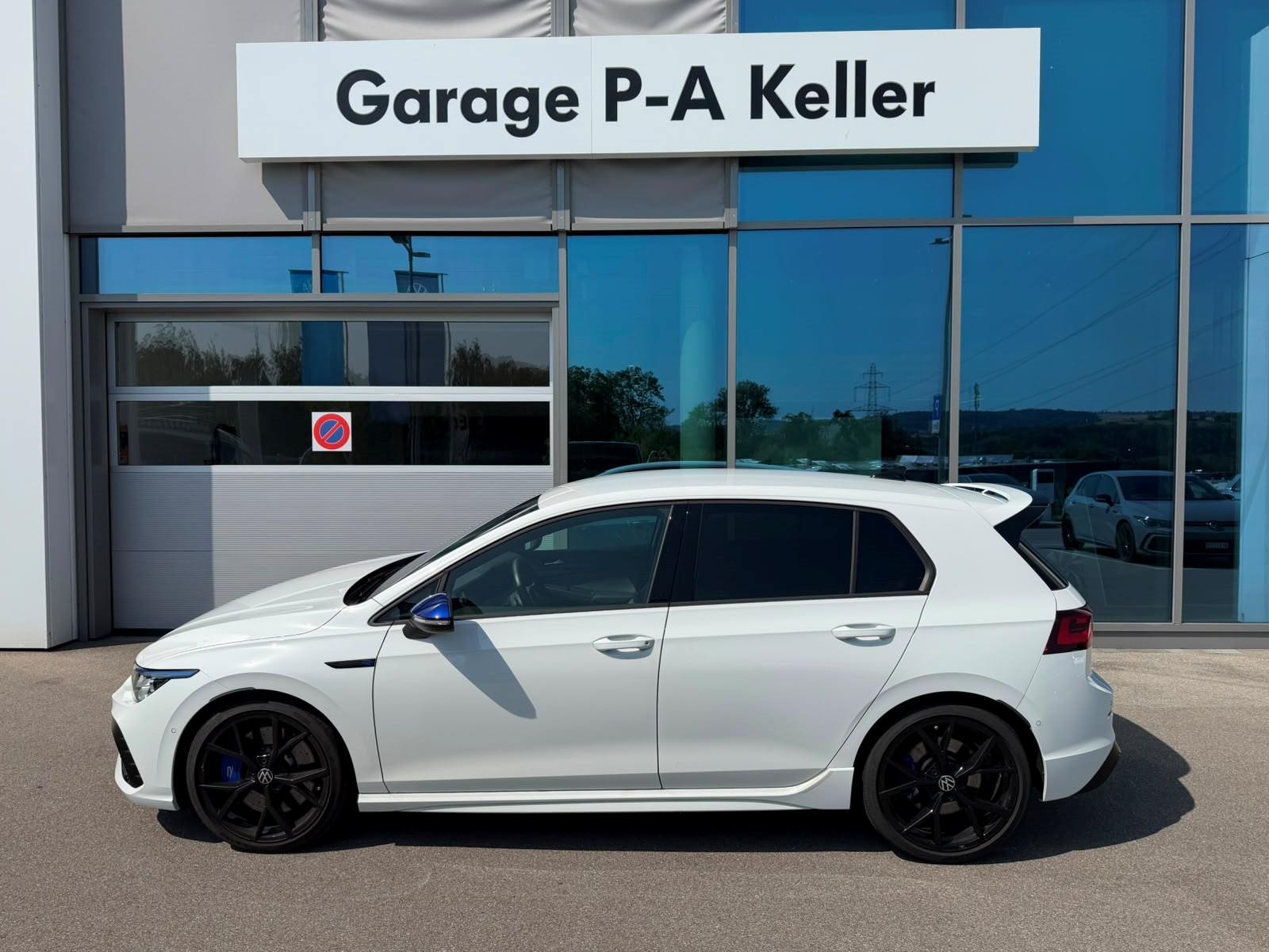 VW Golf 2.0 TSI R DSG 4Motion R 20 Years-image-0