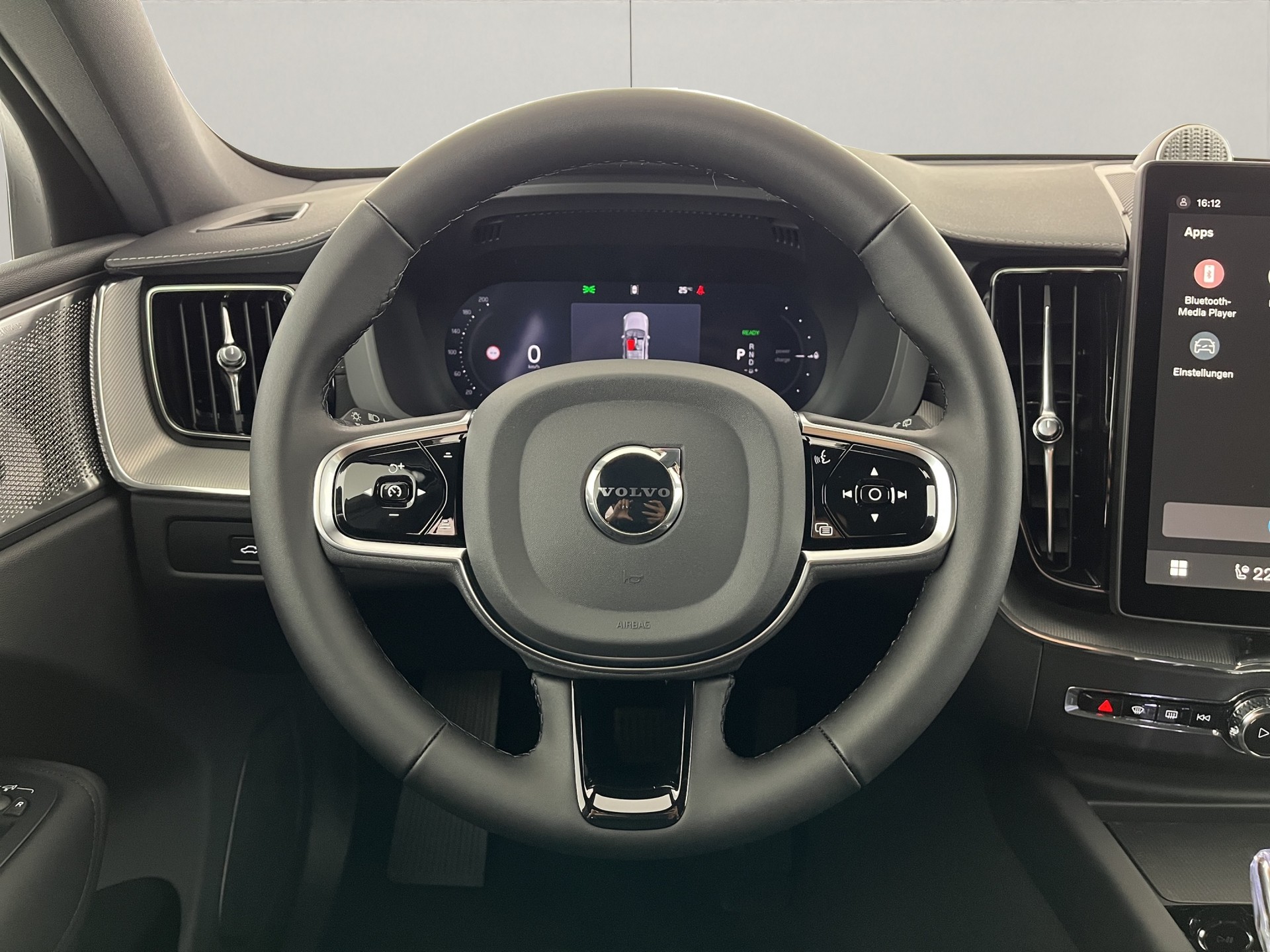 VOLVO XC60 2.0 T8 TE Black Edition eAWD-image-10