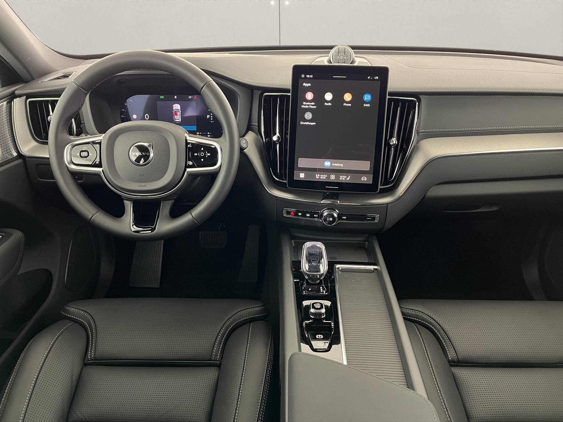 VOLVO XC60 2.0 T8 TE Black Edition eAWD-image-9