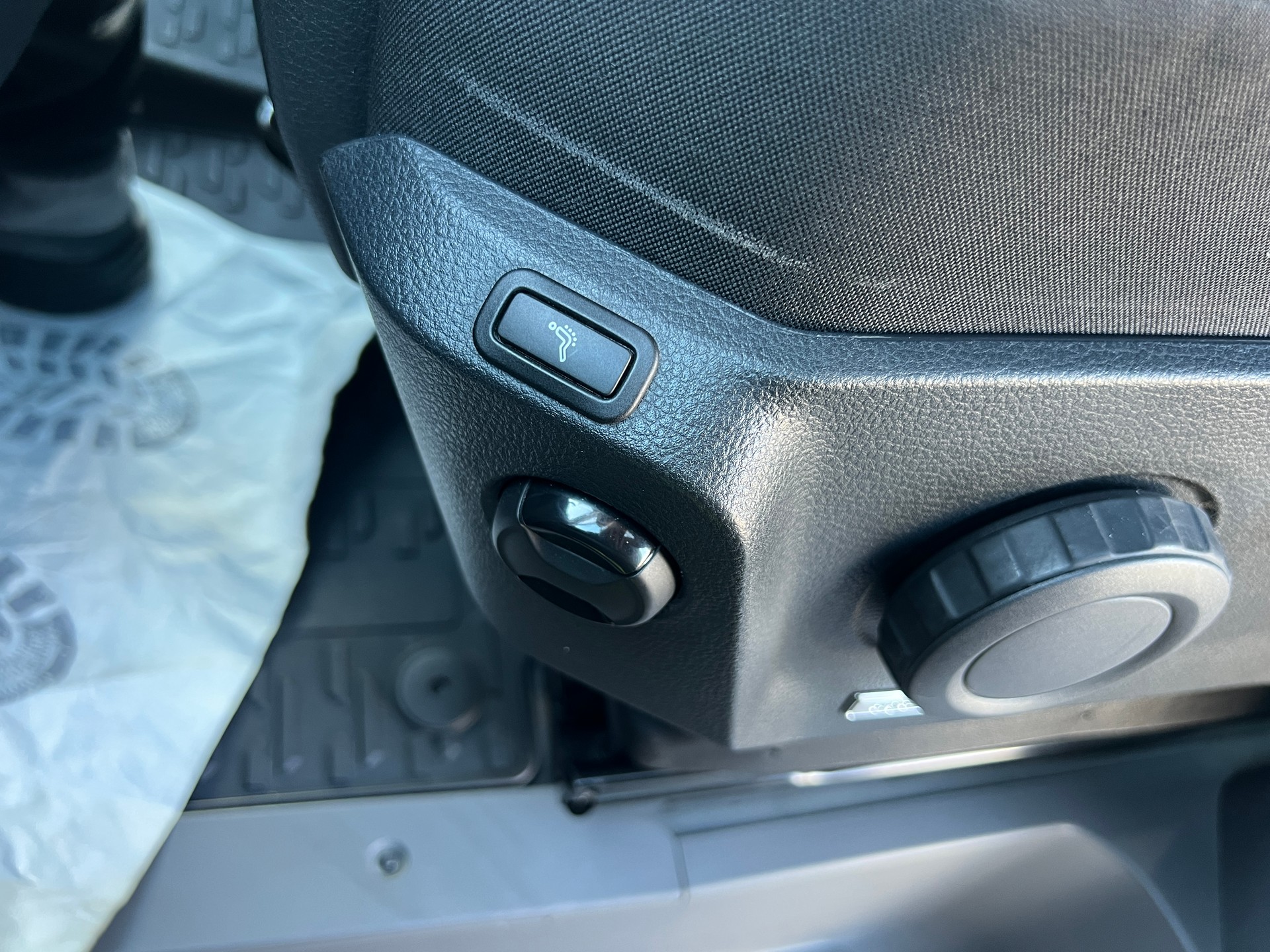 VW Crafter 35 2.0 TDI L3 A-image-8