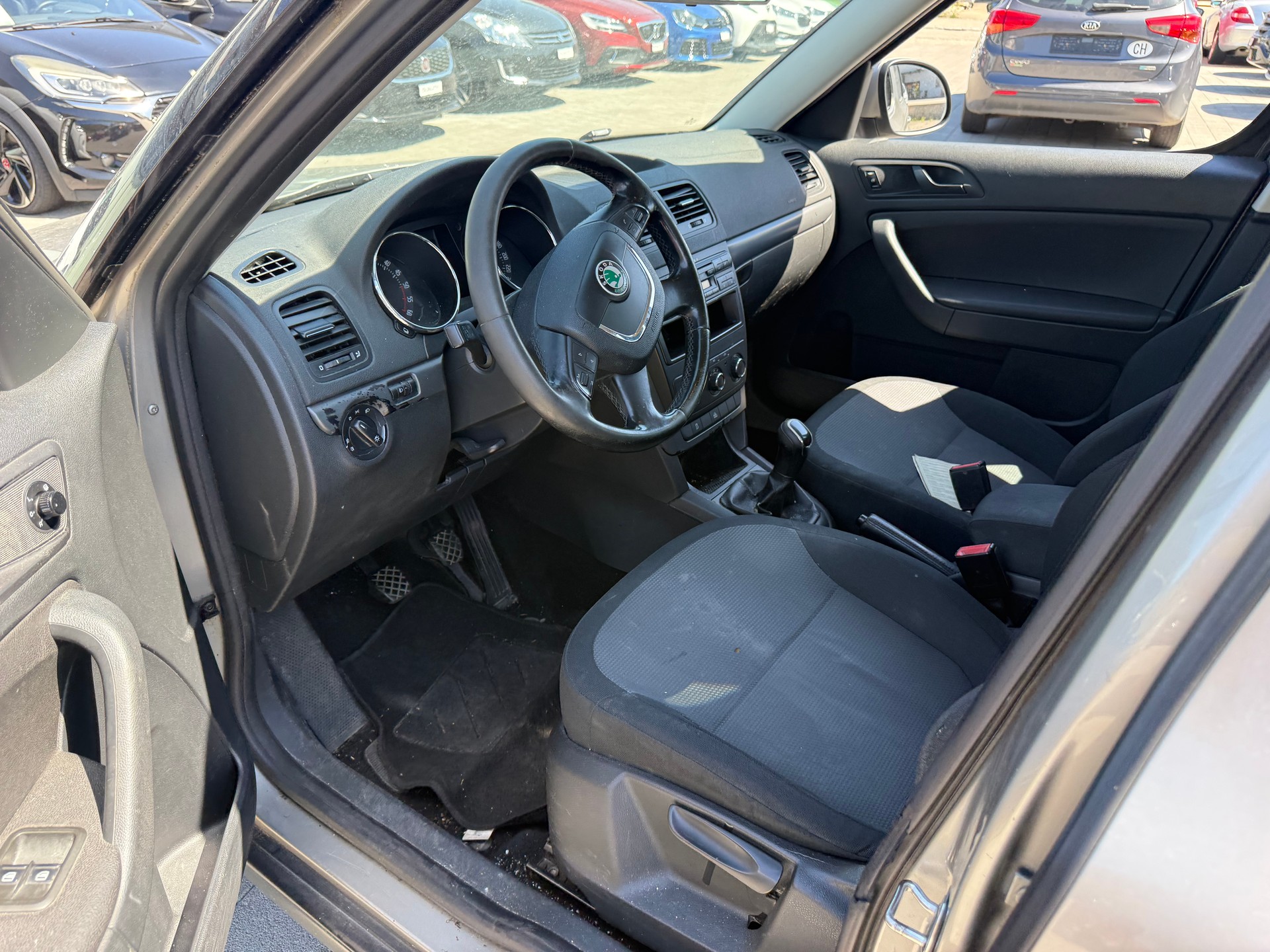 SKODA Yeti 2.0 TDI Ambition 4x4-image-25