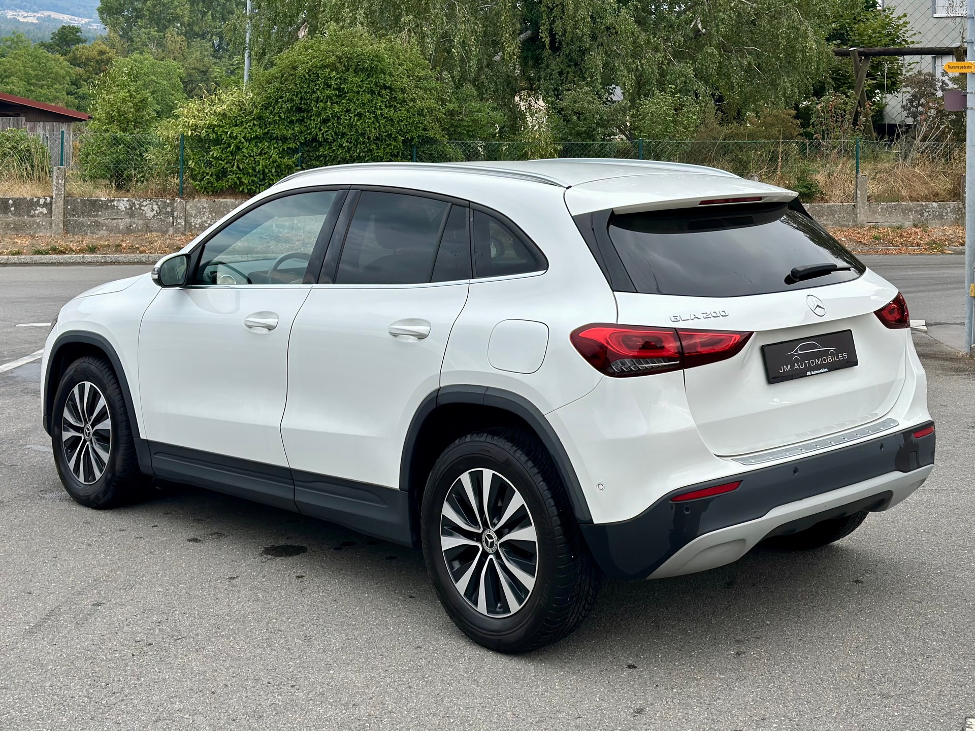 MERCEDES-BENZ GLA 200 Style 7G-DCT-image-3