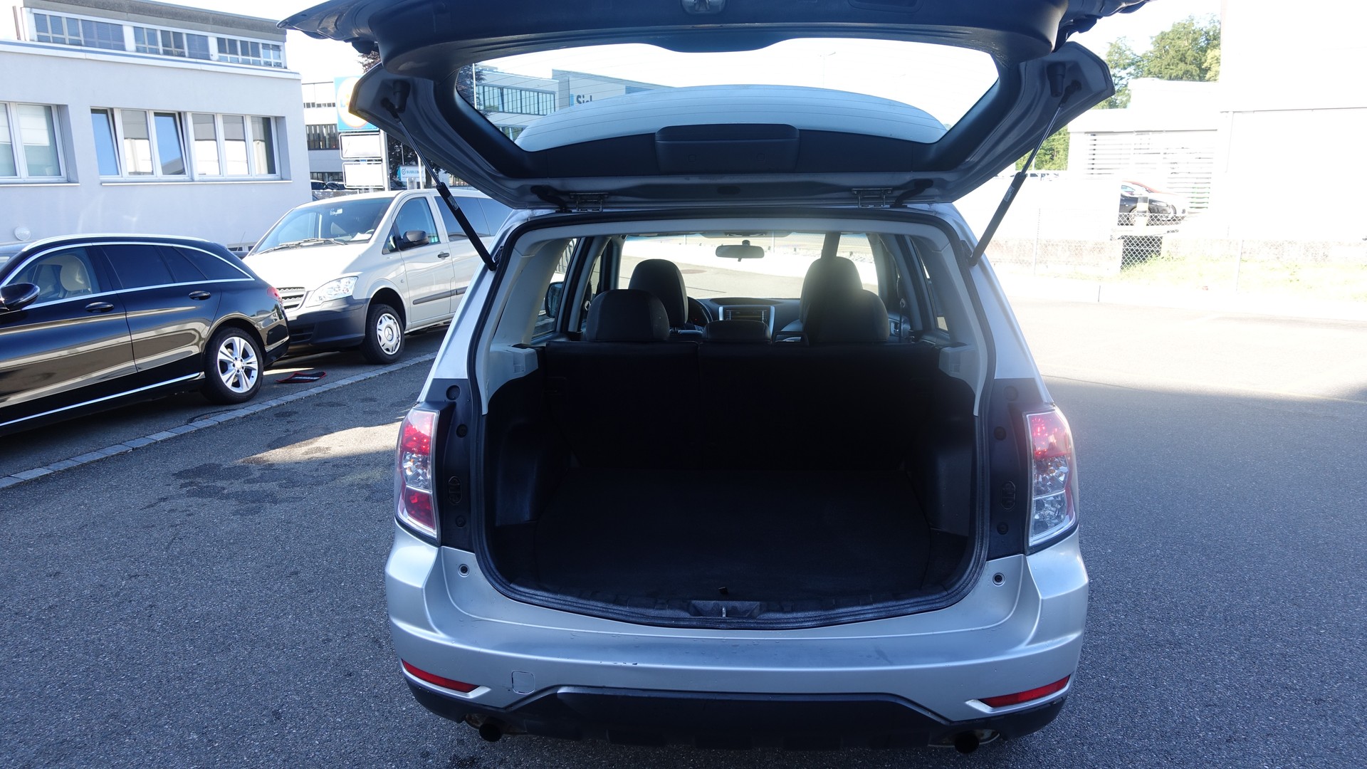 SUBARU Forester 2.5XT Executive-image-12