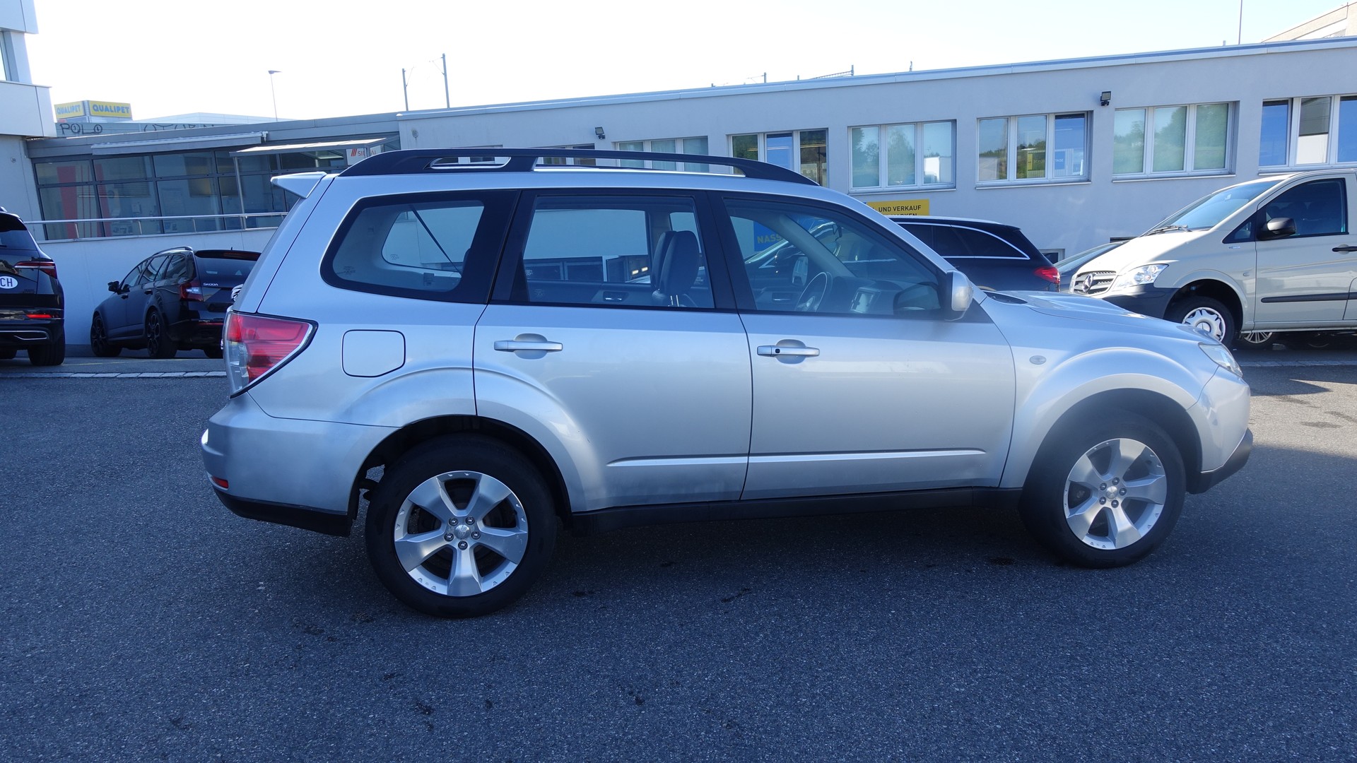 SUBARU Forester 2.5XT Executive-image-2