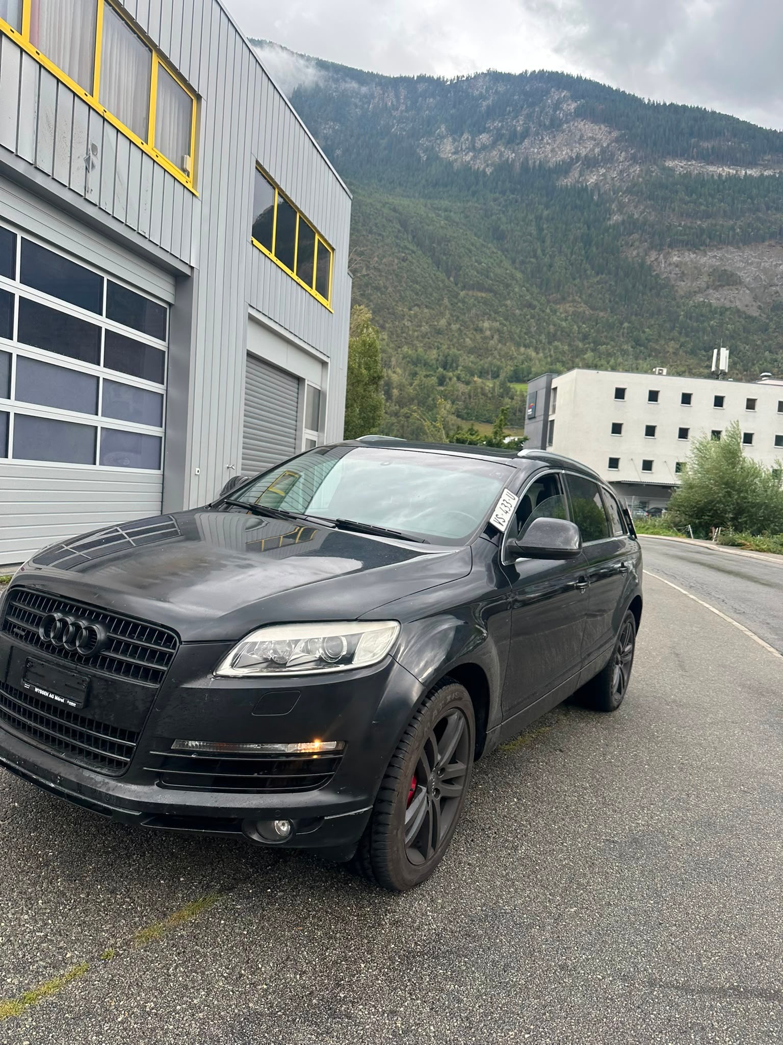 AUDI Q7 3.0 TDI quattro tiptronic-image-11