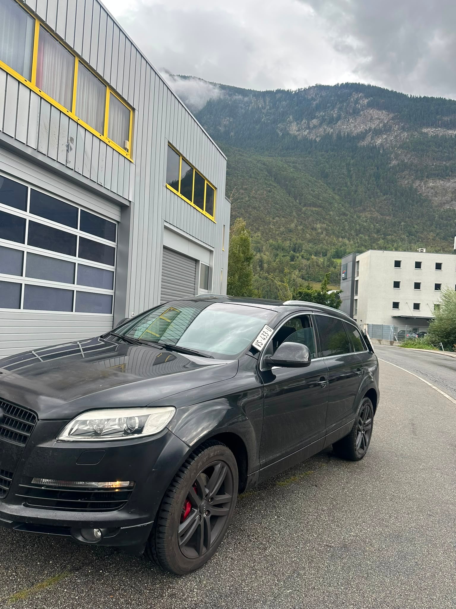 AUDI Q7 3.0 TDI quattro tiptronic-image-6