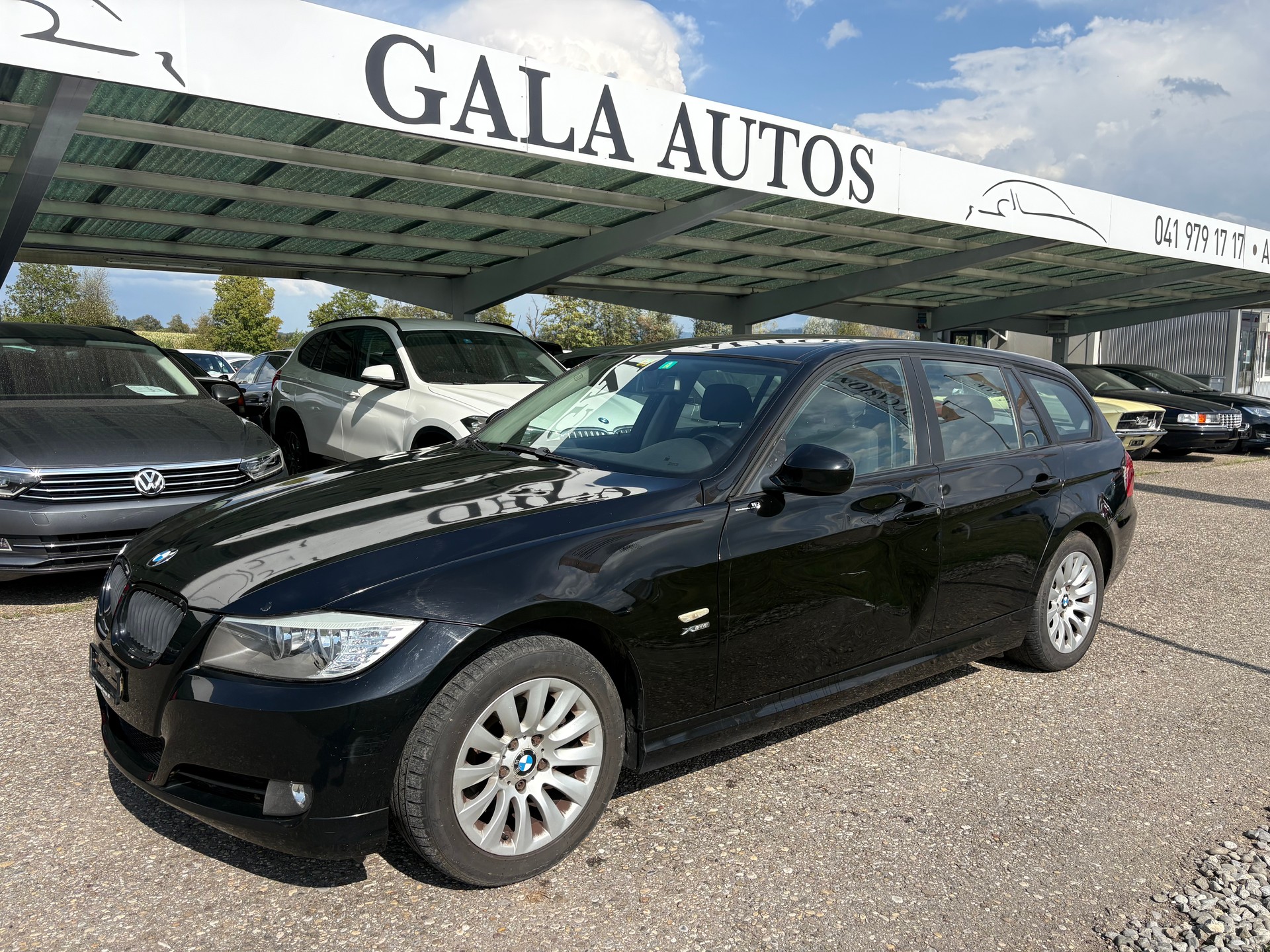 BMW 320d xDrive-image-0