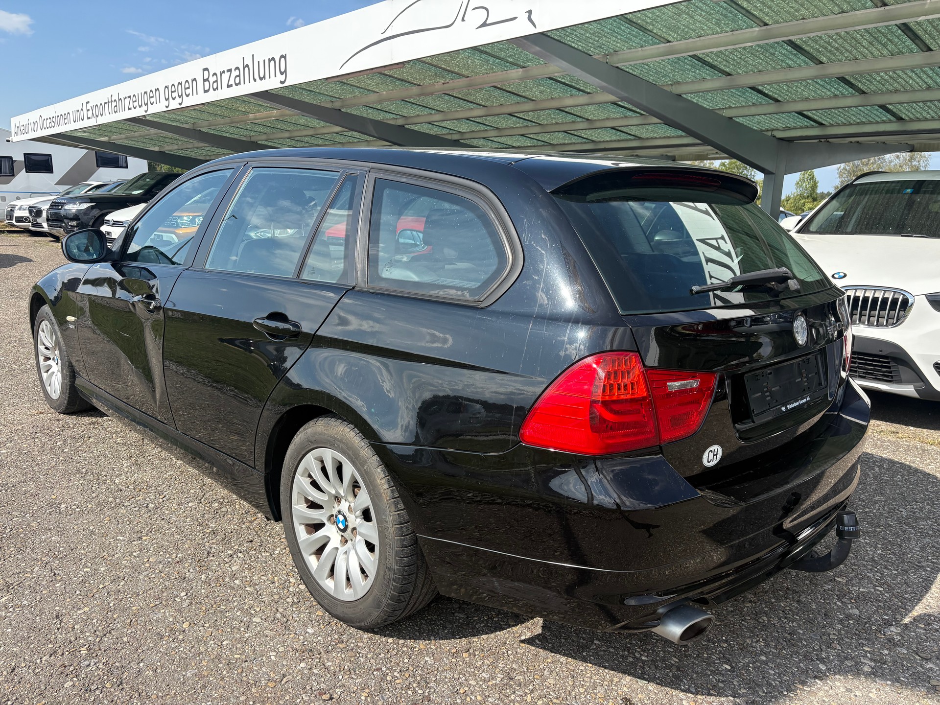 BMW 320d xDrive-image-5