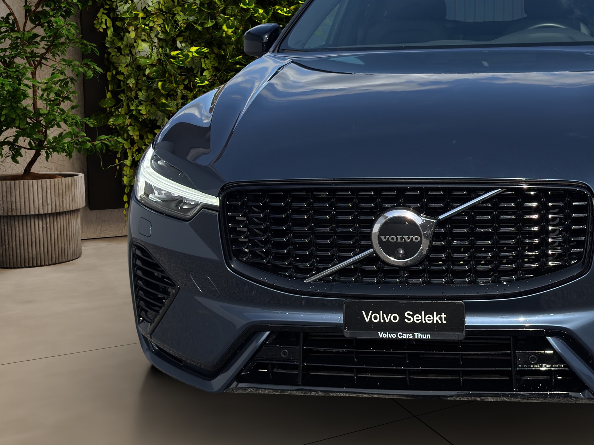 VOLVO XC60 2.0 T8 TE R-Design eAWD-image-8