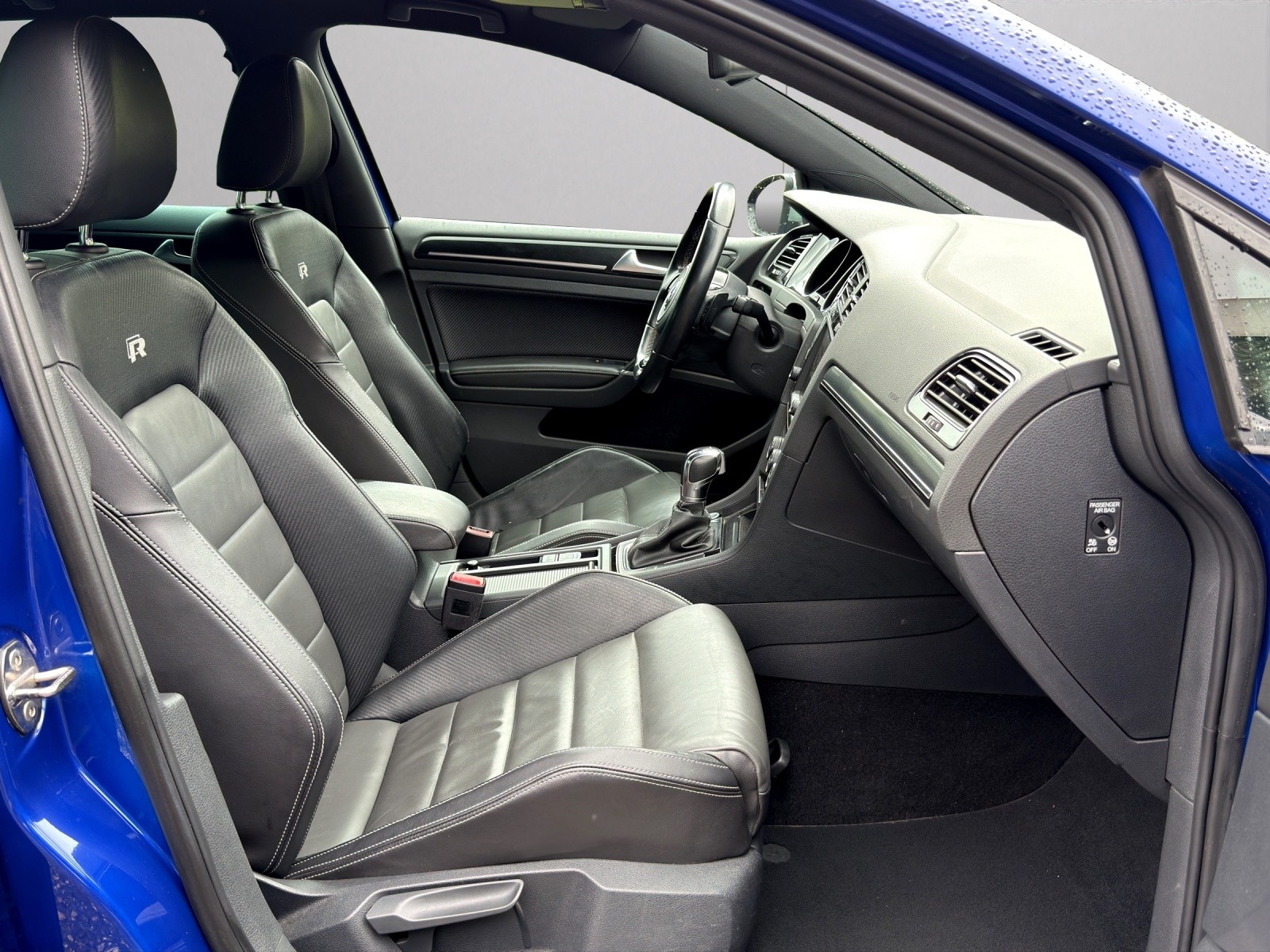 VW Golf 2.0 TSI R 4Motion DSG-image-11