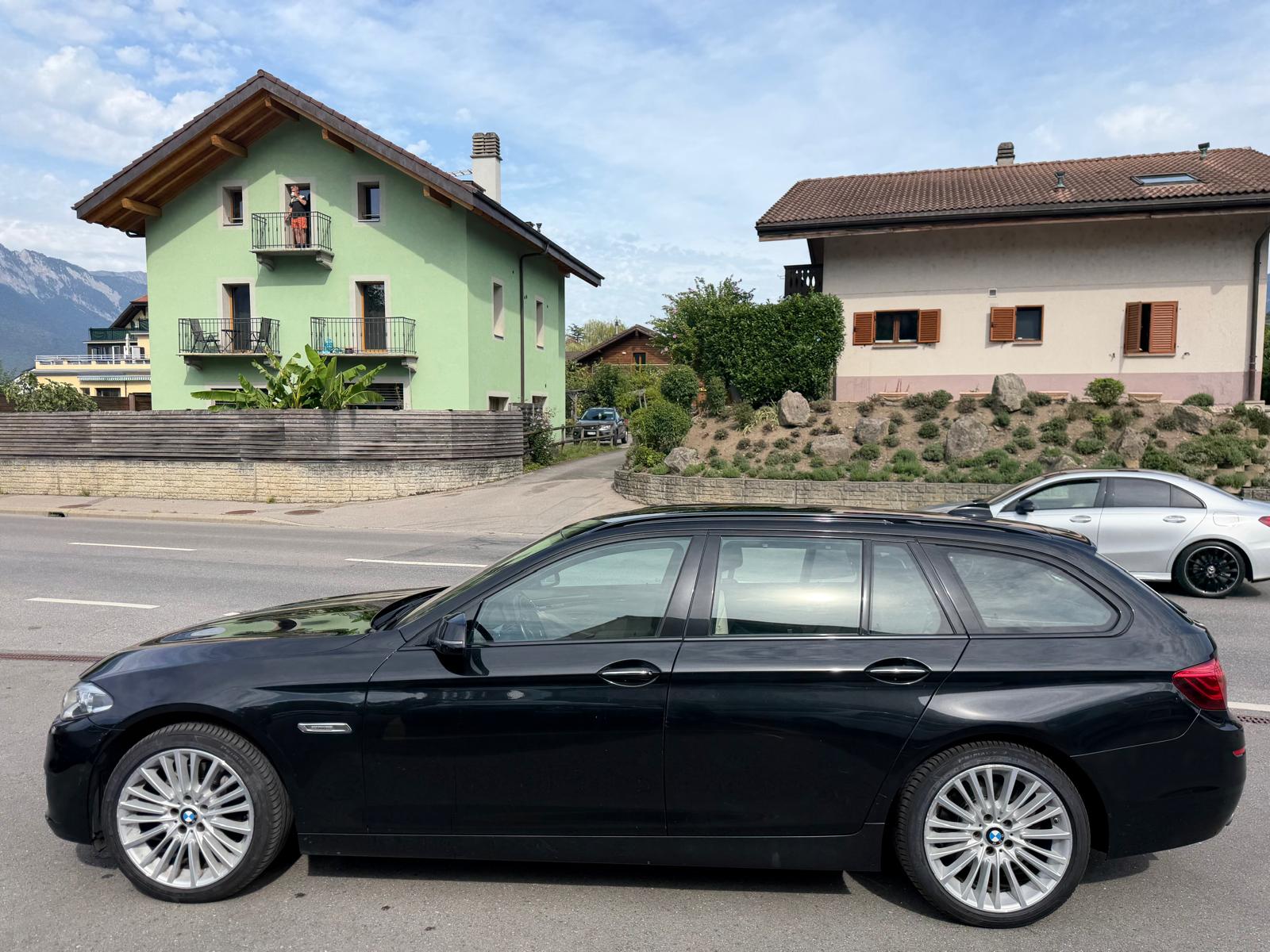 BMW 525d Touring xDrive Luxury Line Steptronic-image-6
