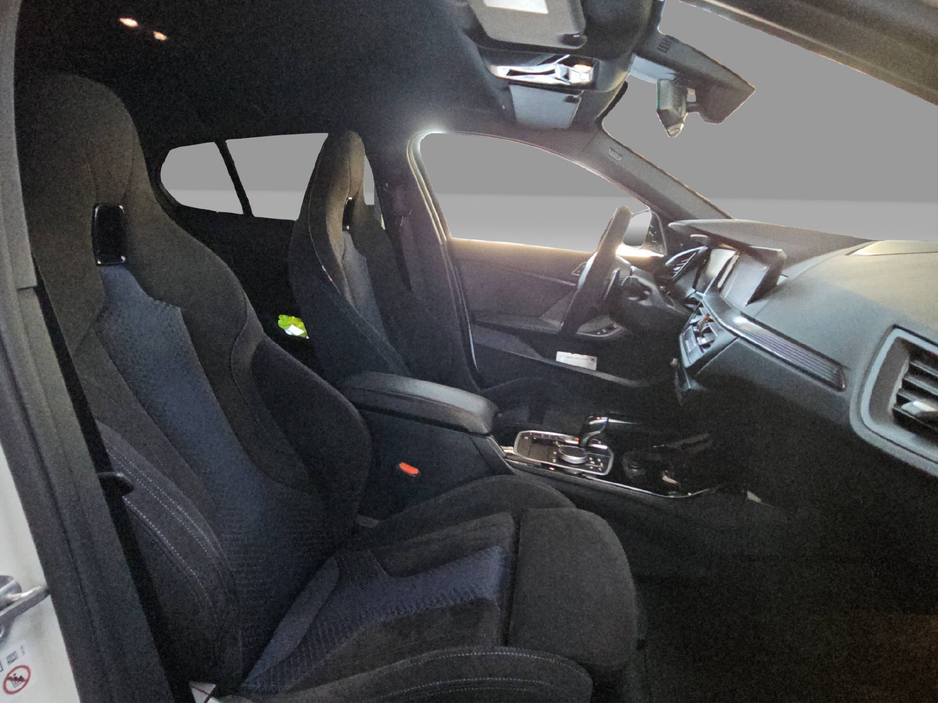 BMW M135i xDrive-image-12