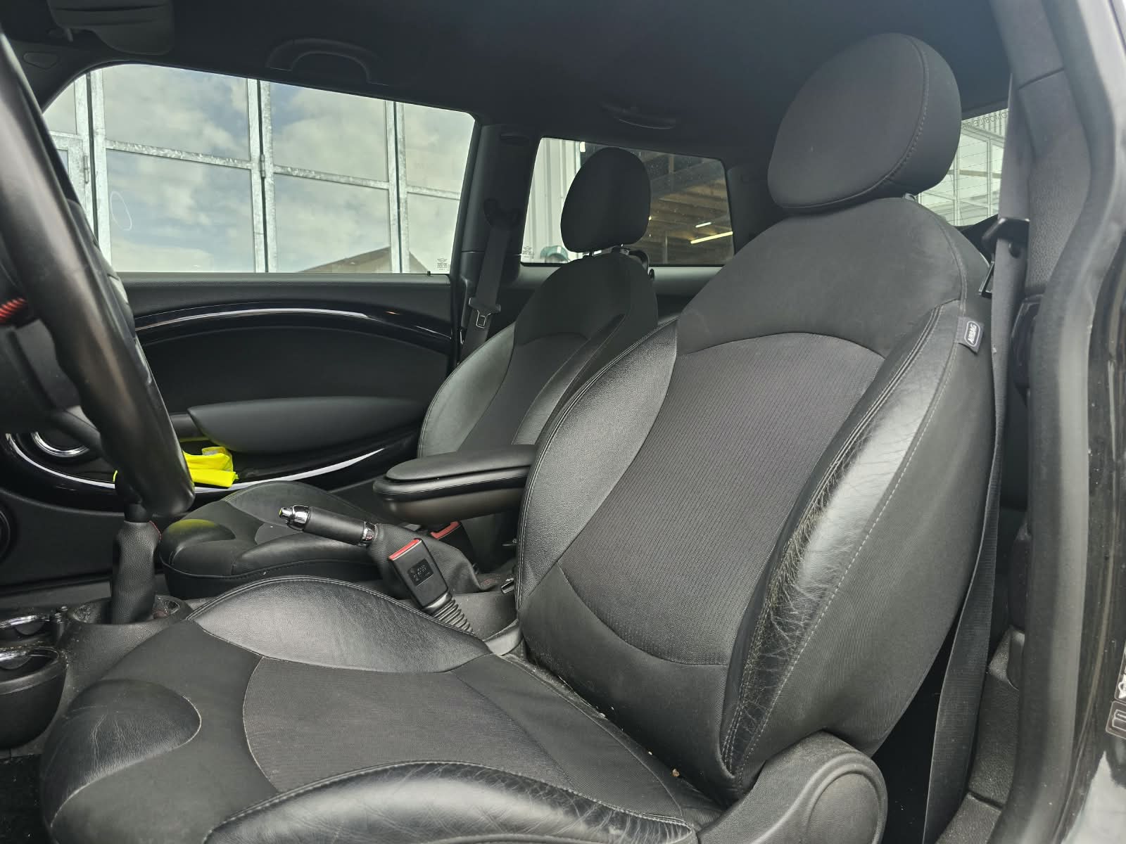 MINI Cooper S-image-4