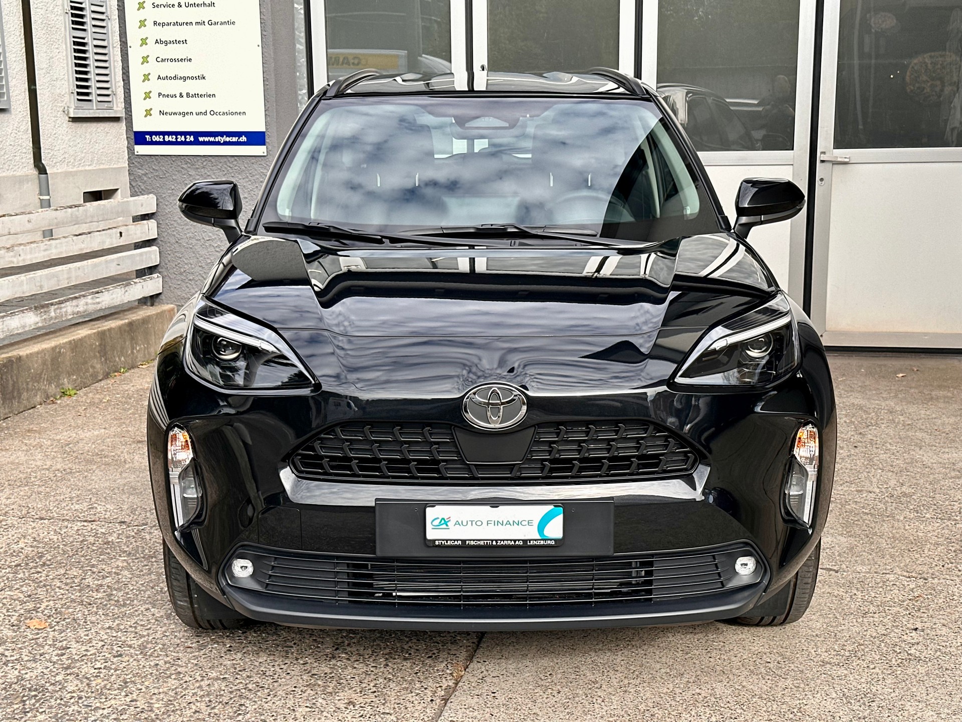 TOYOTA Yaris Cross 1.5 Comfort e-CVT-image-4