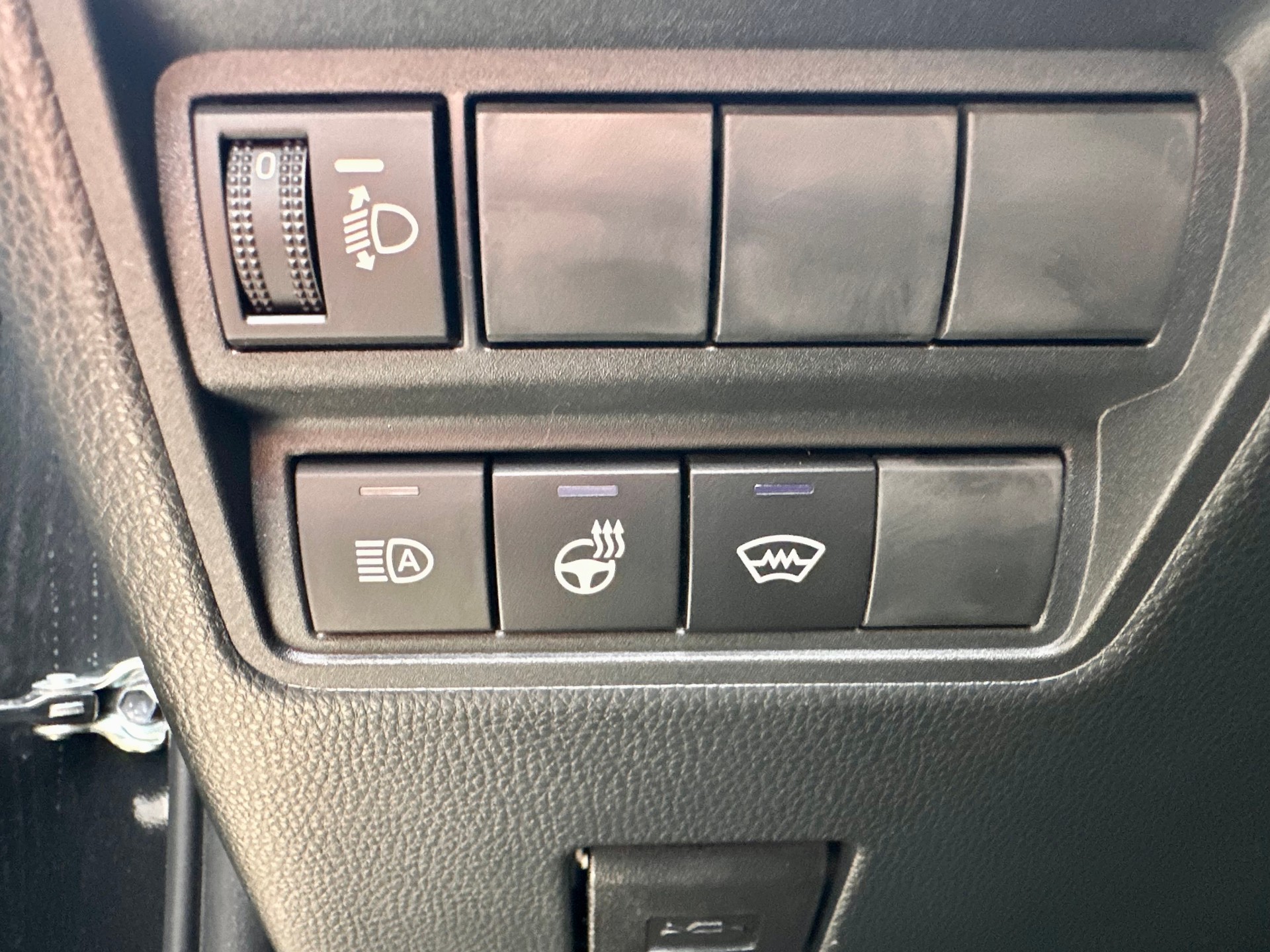 TOYOTA Yaris Cross 1.5 Comfort e-CVT-image-11