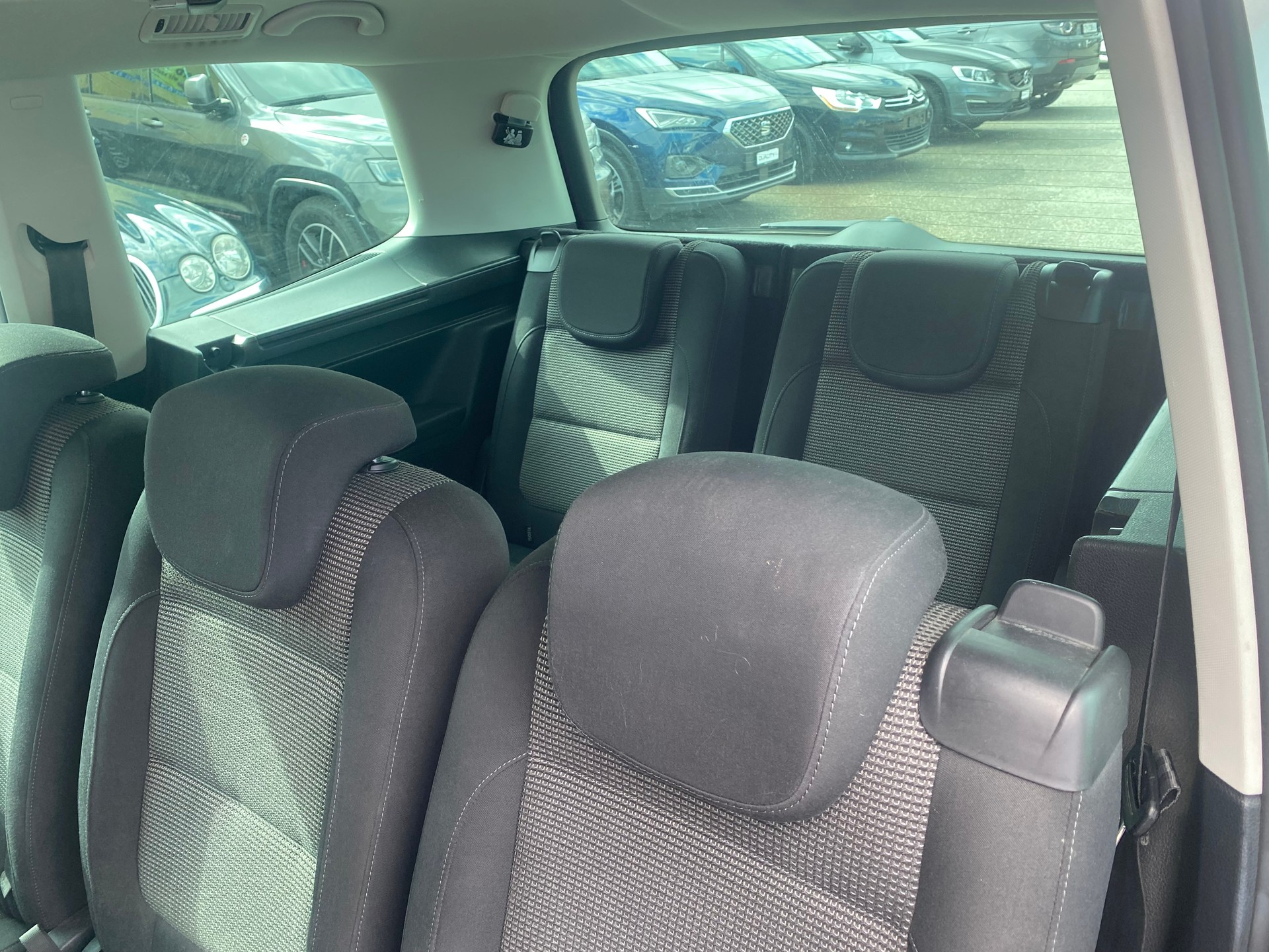 VW Sharan 2.0 TDI BlueMotion Technology Trendline-image-9