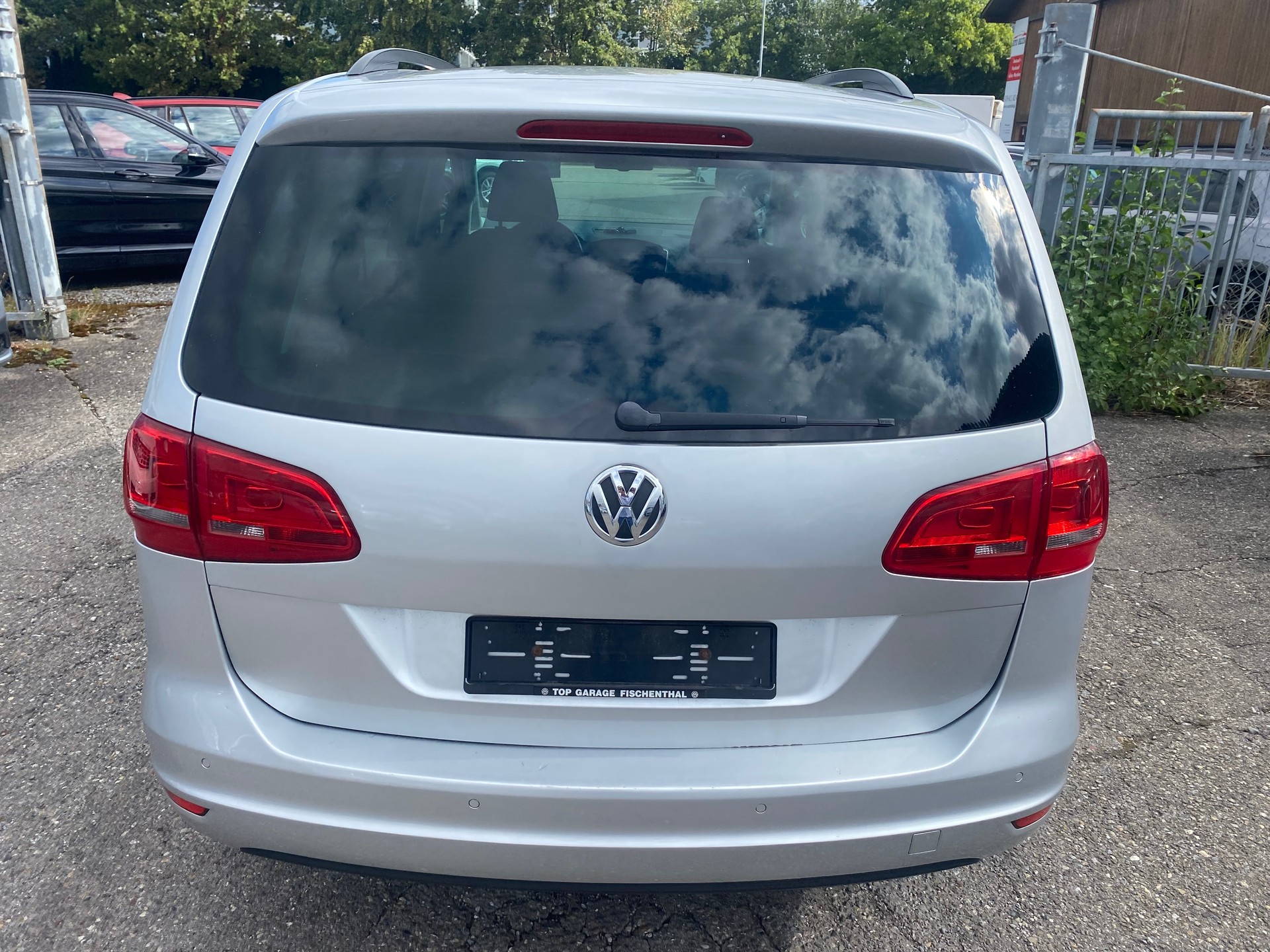 VW Sharan 2.0 TDI BlueMotion Technology Trendline-image-5