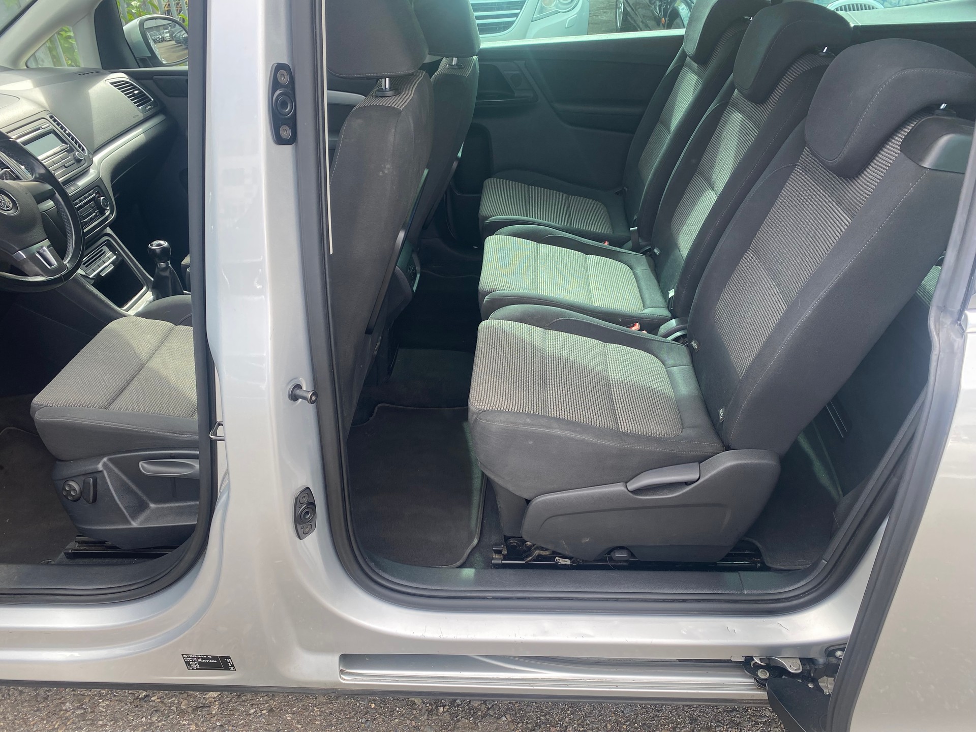 VW Sharan 2.0 TDI BlueMotion Technology Trendline-image-8