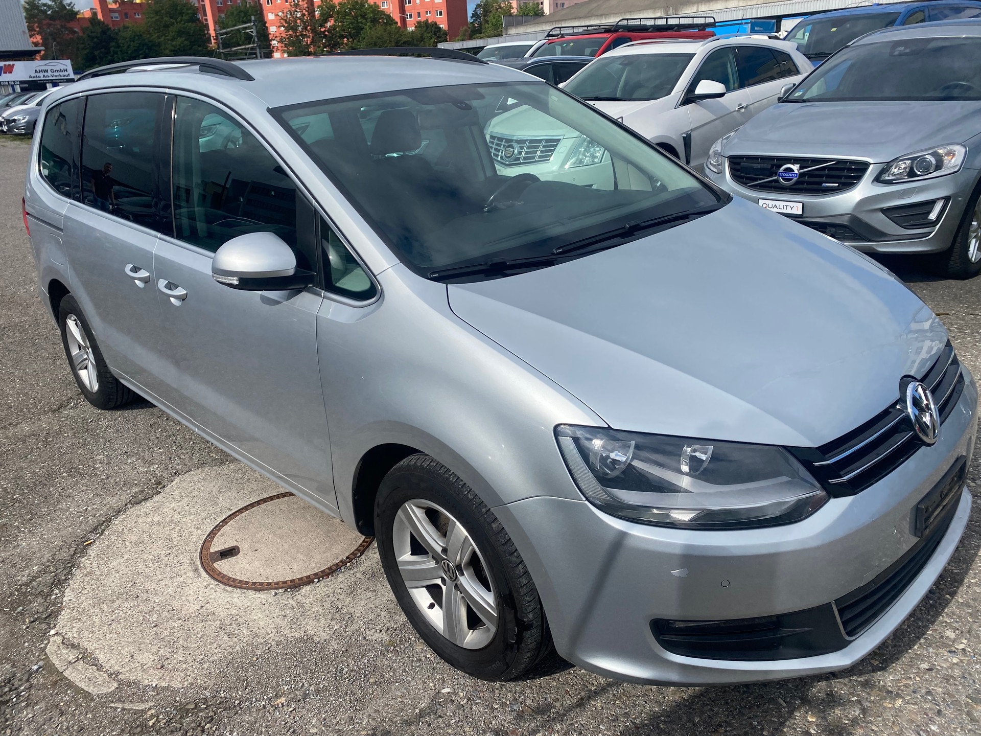 VW Sharan 2.0 TDI BlueMotion Technology Trendline-image-2