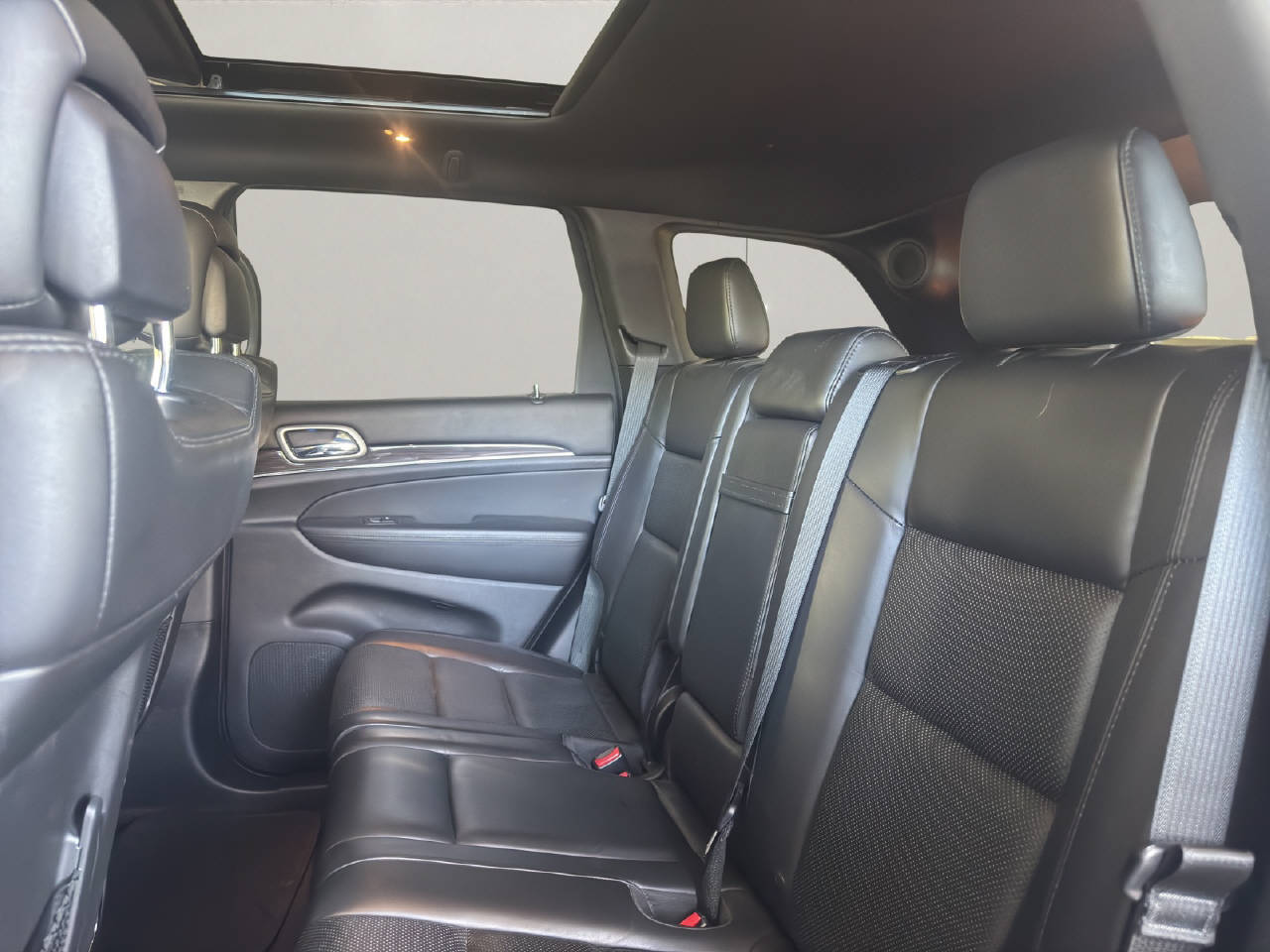 JEEP Grand Cherokee 3.0 CRD 250 Overland-image-6