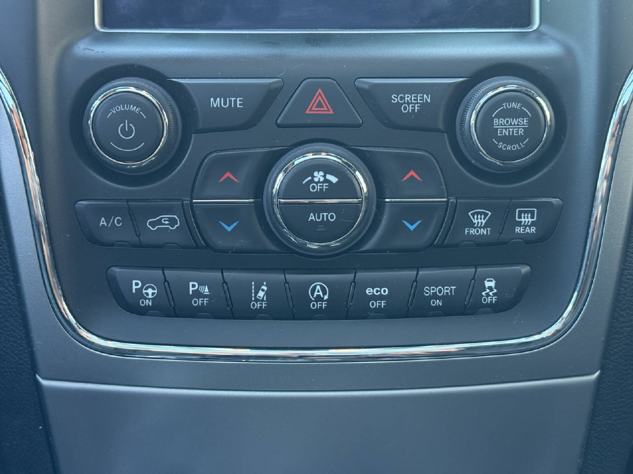 JEEP Grand Cherokee 3.0 CRD 250 Overland-image-14