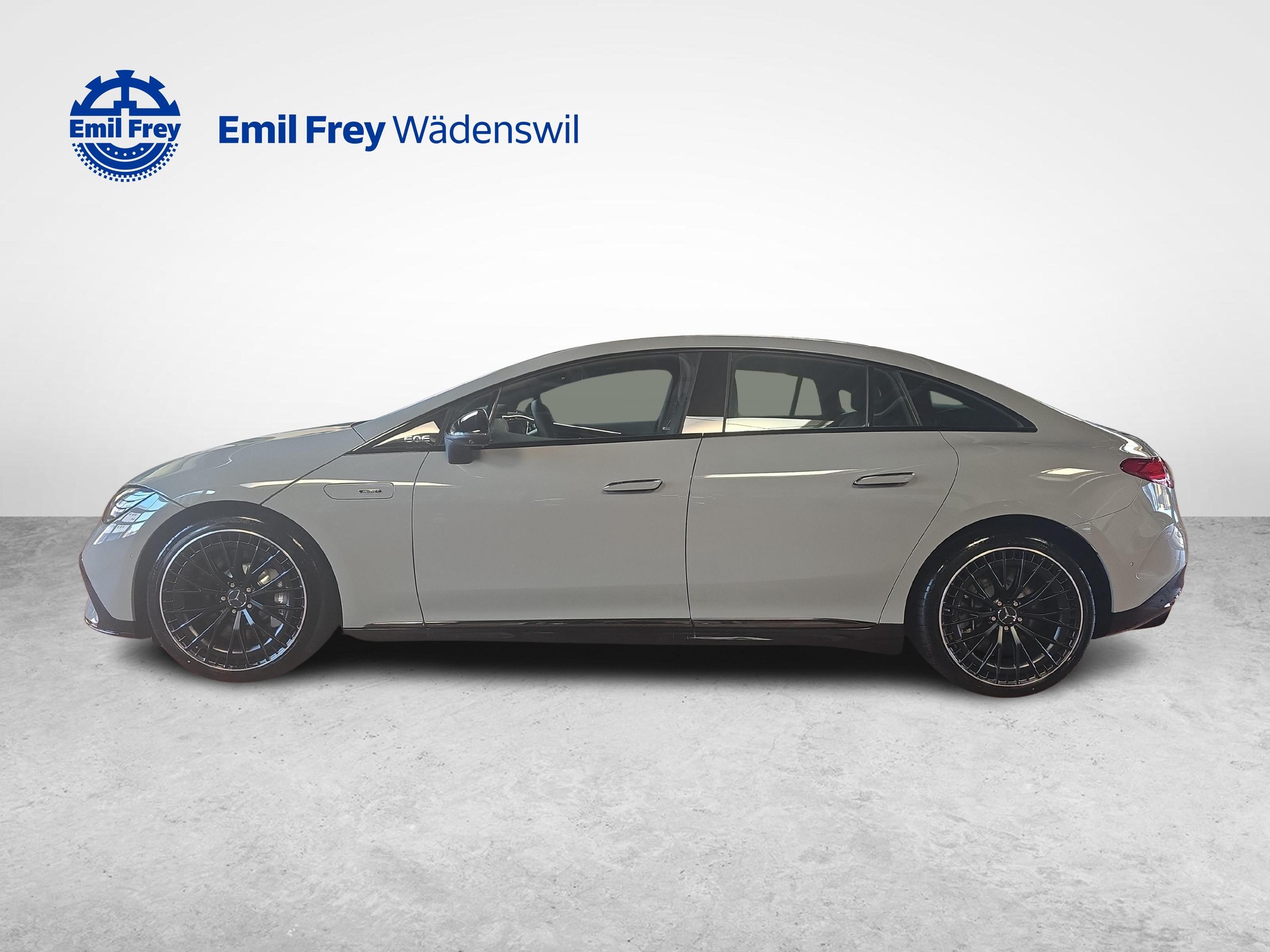 MERCEDES-BENZ EQE 53 AMG 4MATIC+ Executive Edition Limousine-showroom-element-1