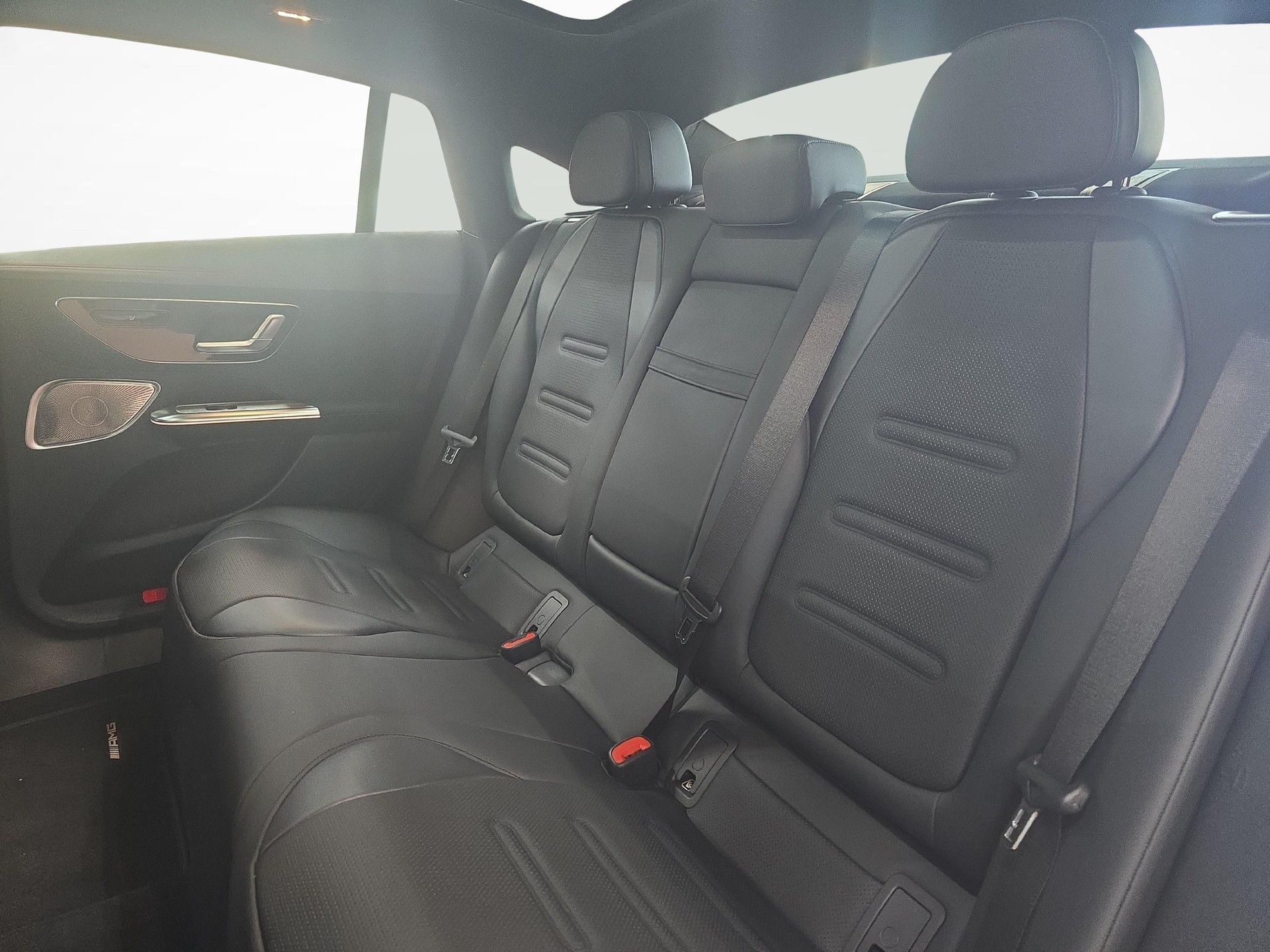MERCEDES-BENZ EQE 53 AMG 4MATIC+ Executive Edition Limousine-image-7